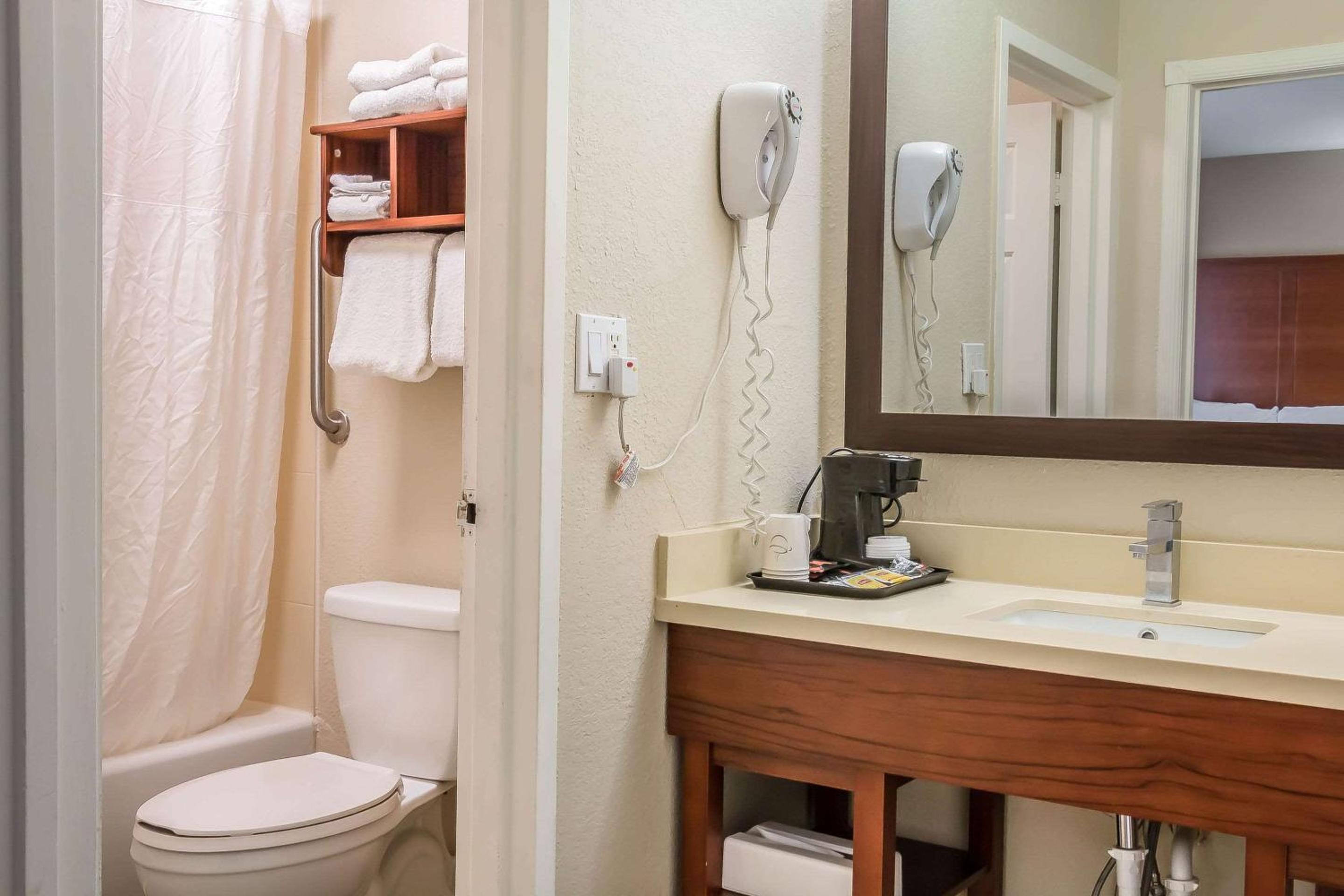 King Suite - Photo 4