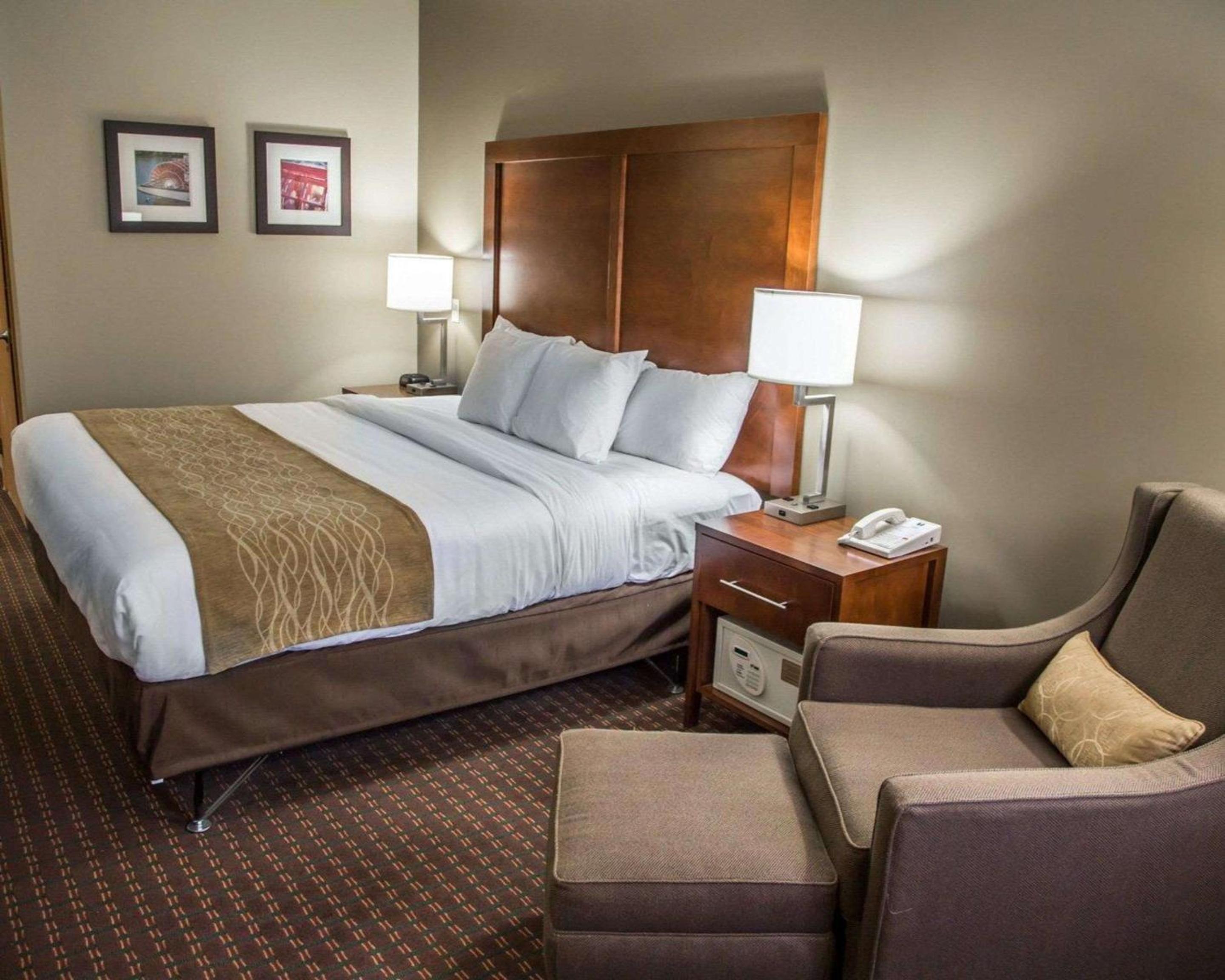 King Room - Accessible/Non-Smoking - Photo 3
