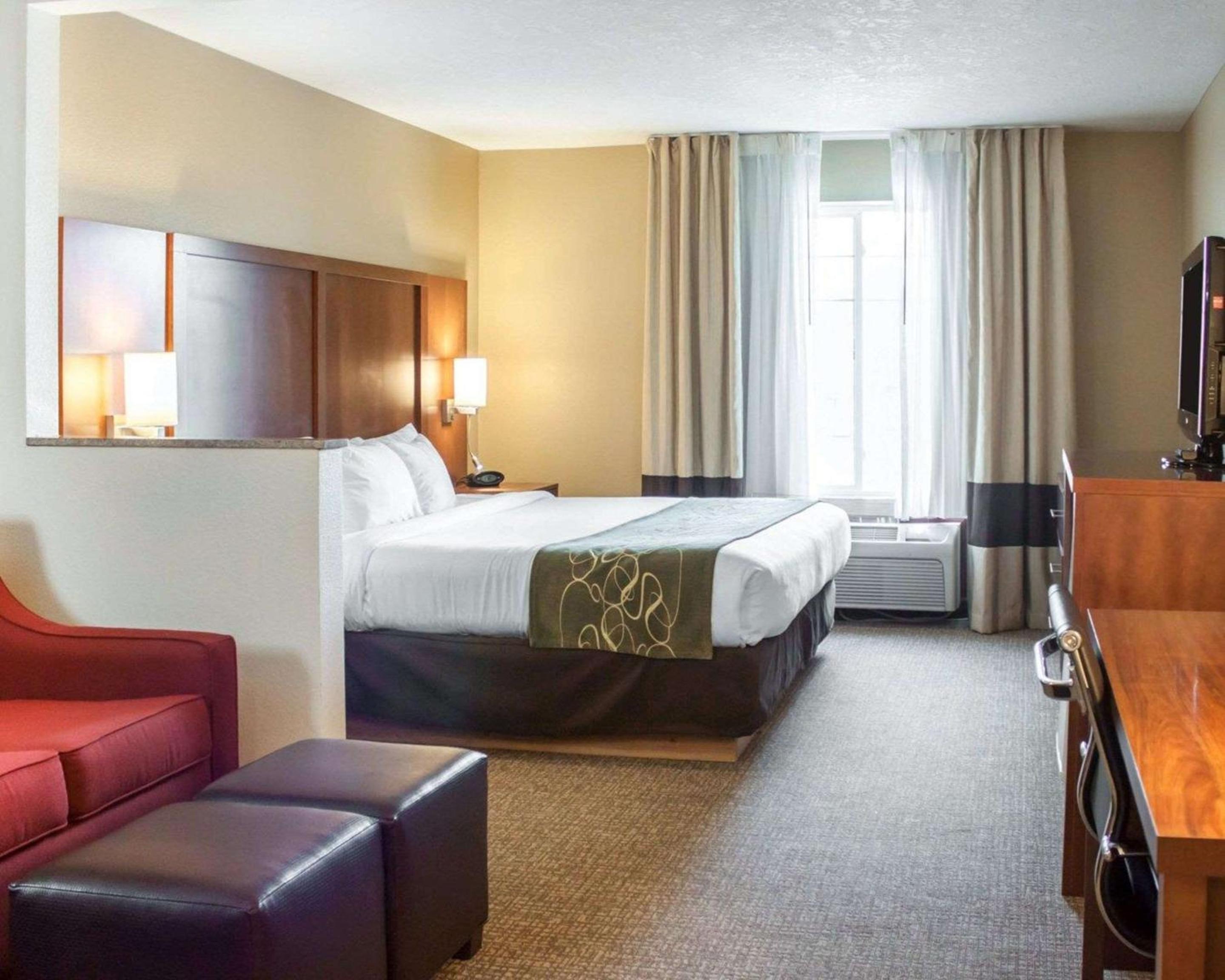 King Suite - Photo 2