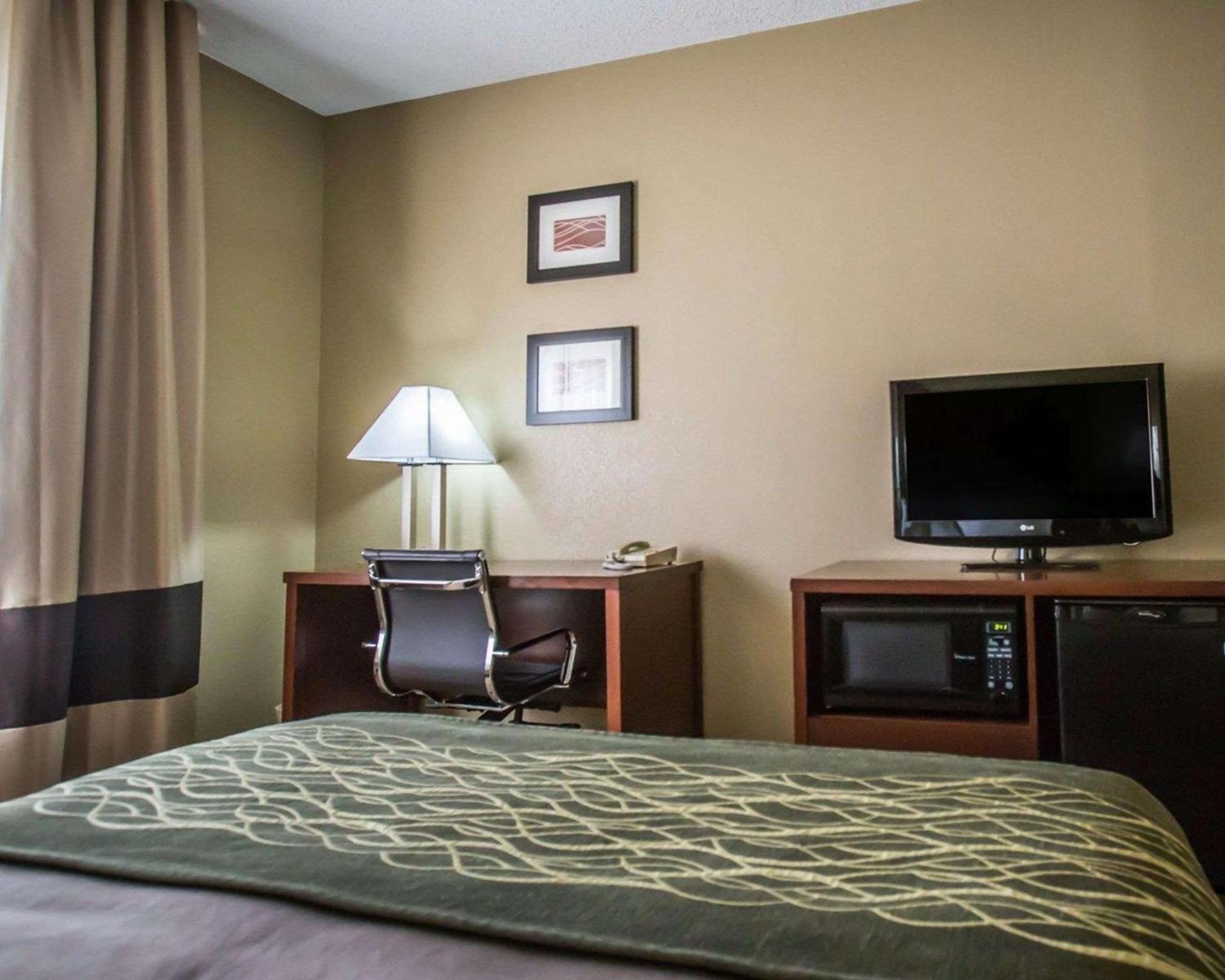 Queen Room - Disability Access/Non-Smoking photo 1