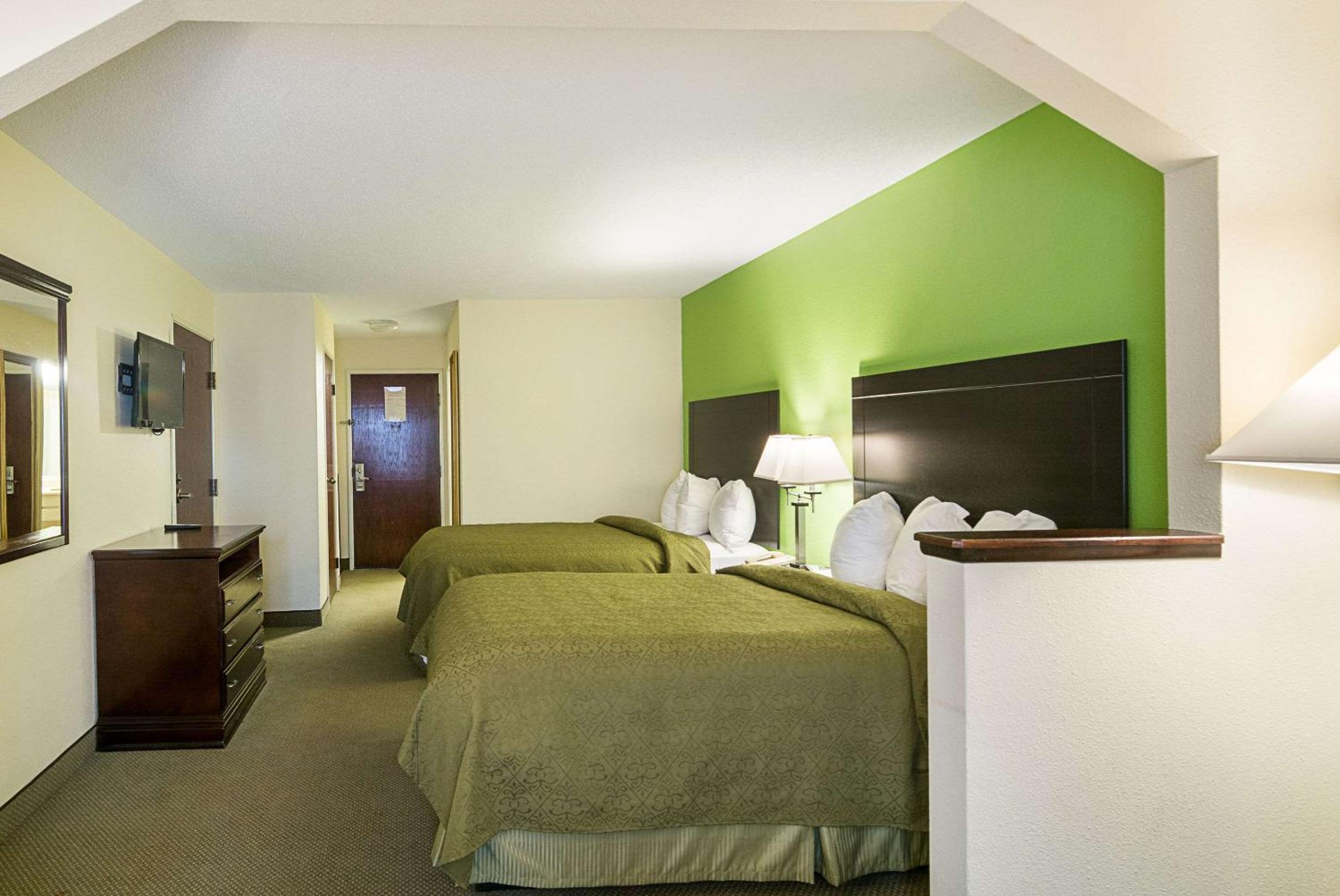 Standard Double Suite - Non-Smoking - Photo 4
