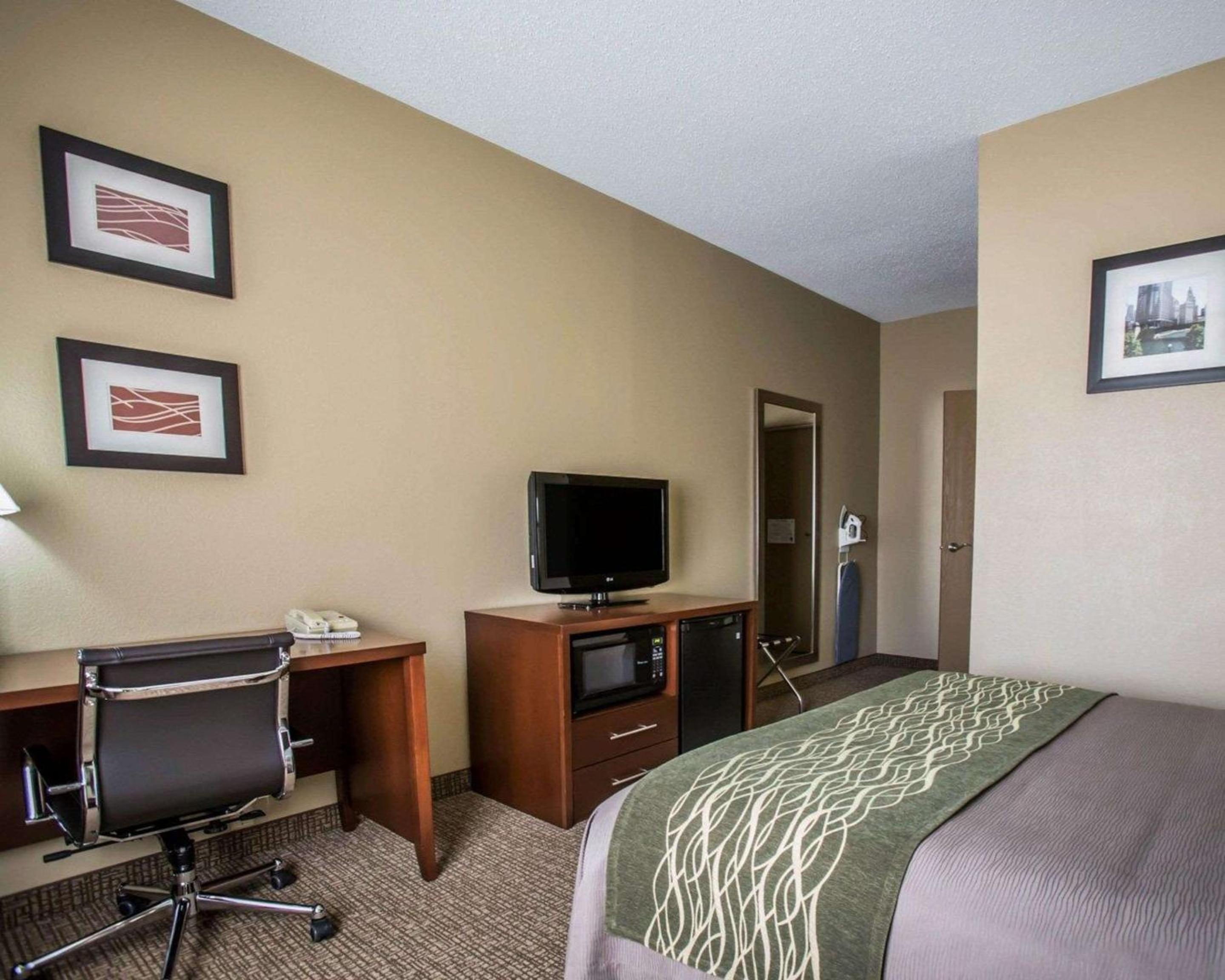 Queen Room - Disability Access/Non-Smoking photo 3