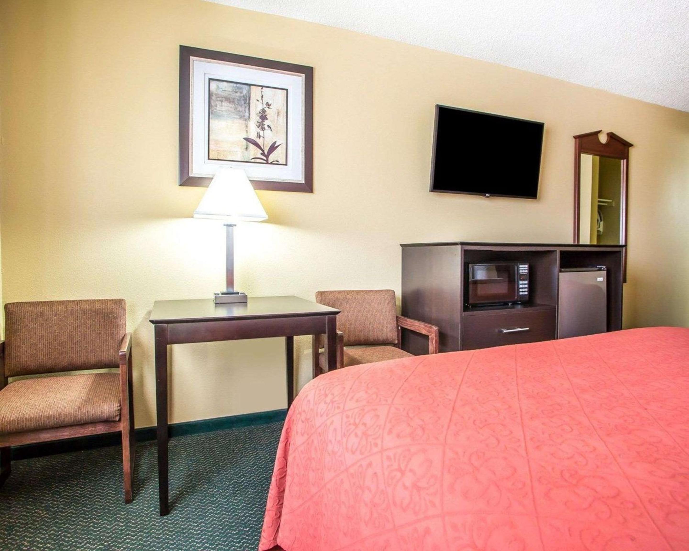 Queen Room with Two Queen Beds - Non-Smoking