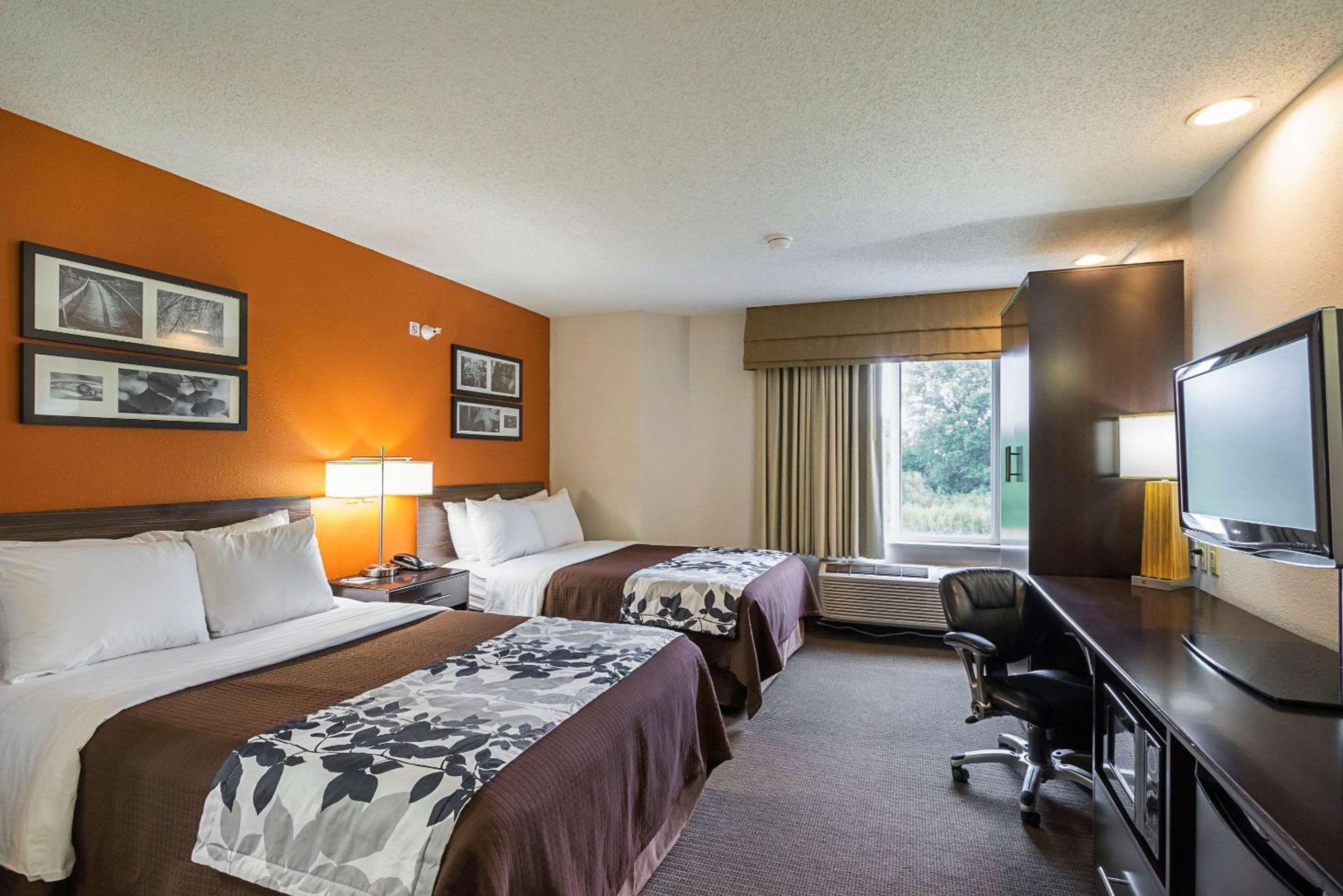 Double Room with Two Double Beds - Non-Smoking - Photo 1
