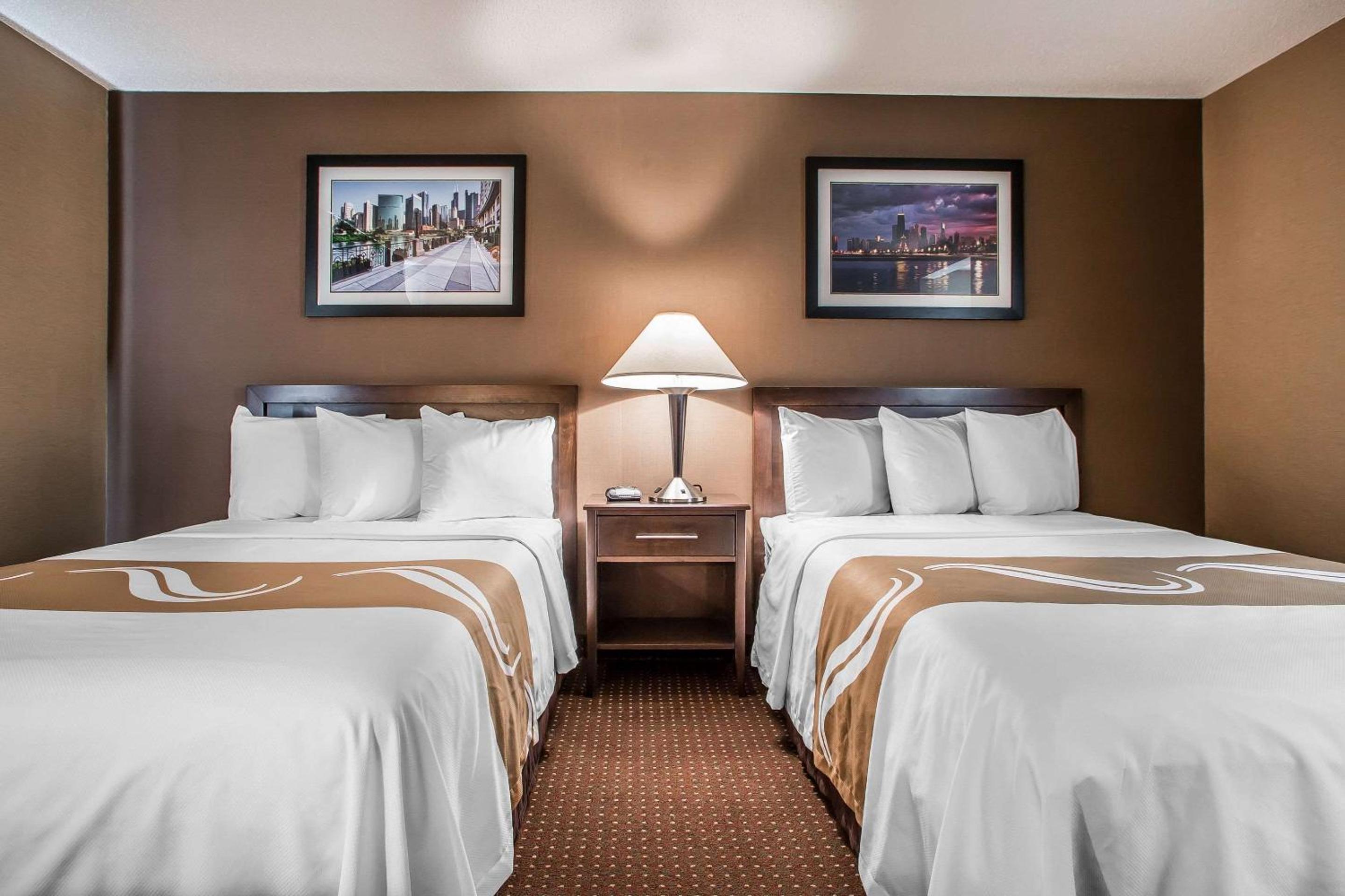 Double Room with Two Double Beds - Non-Smoking - Photo 4
