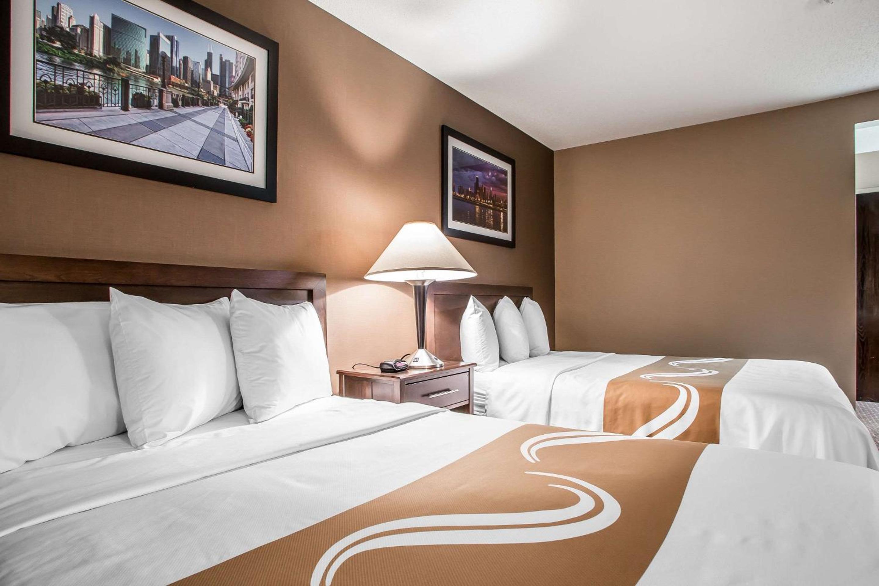 Double Room with Two Double Beds - Non-Smoking - Photo 2