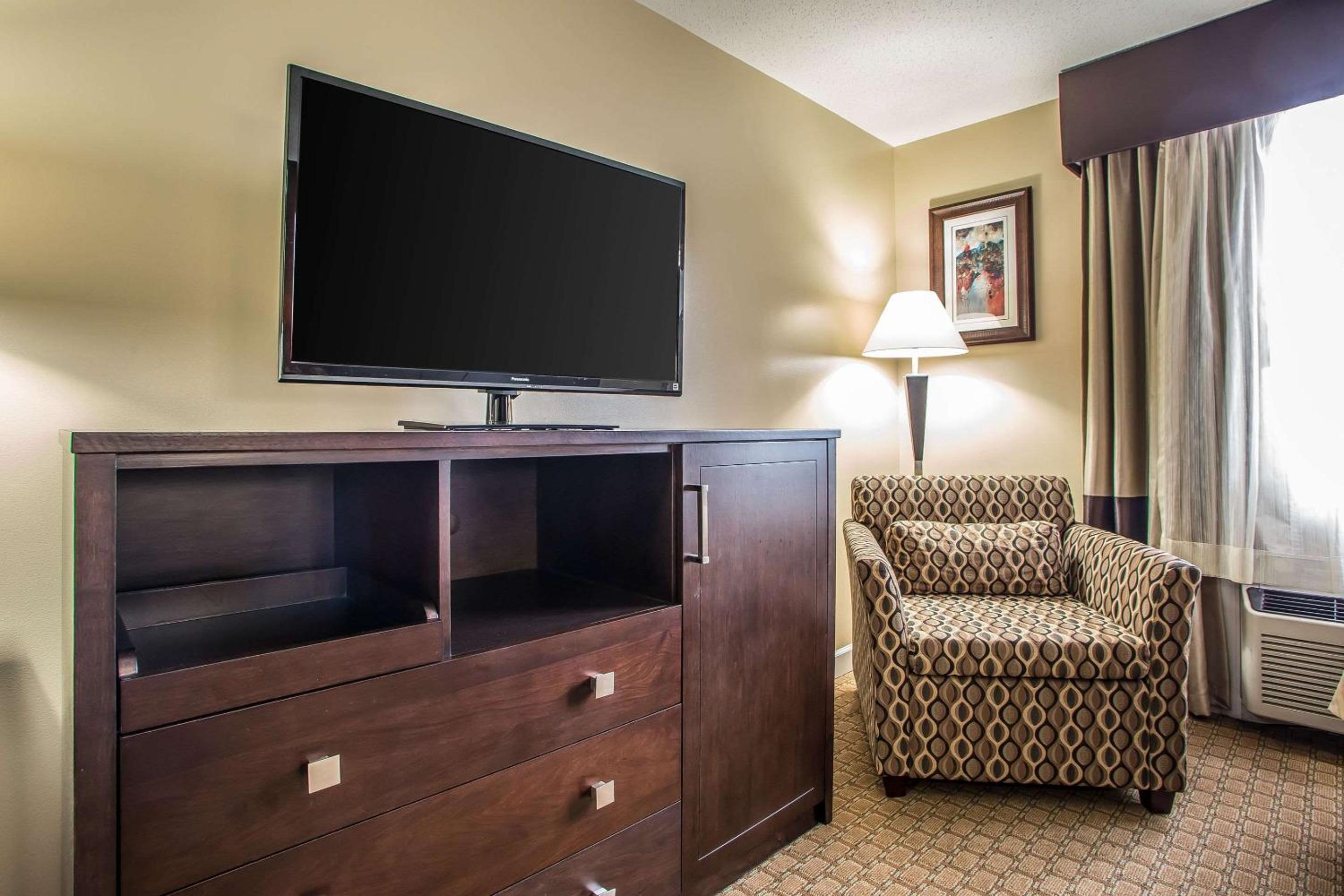 Double Room with Two Double Beds - Photo 8
