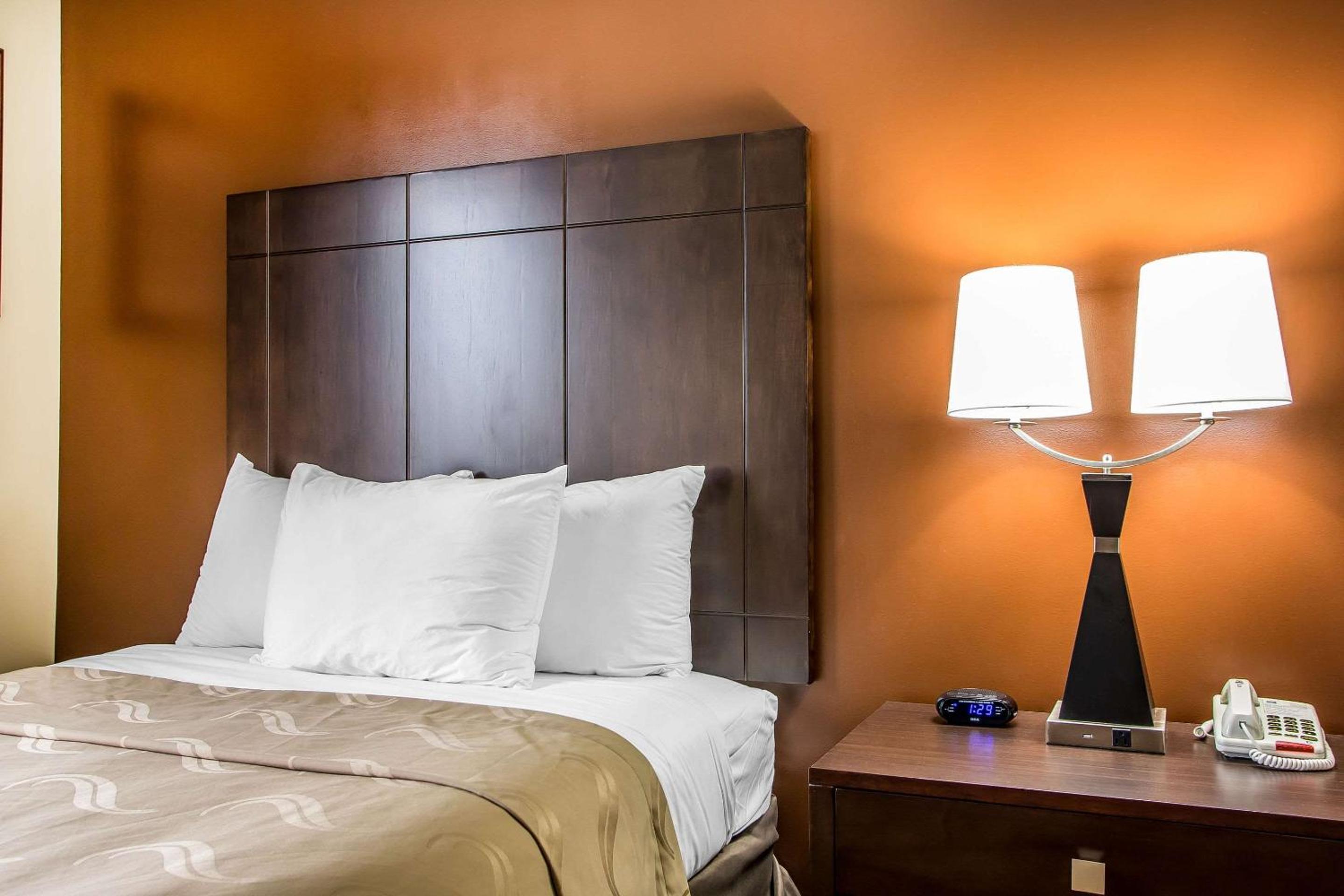 Double Room with Two Double Beds - Photo 6