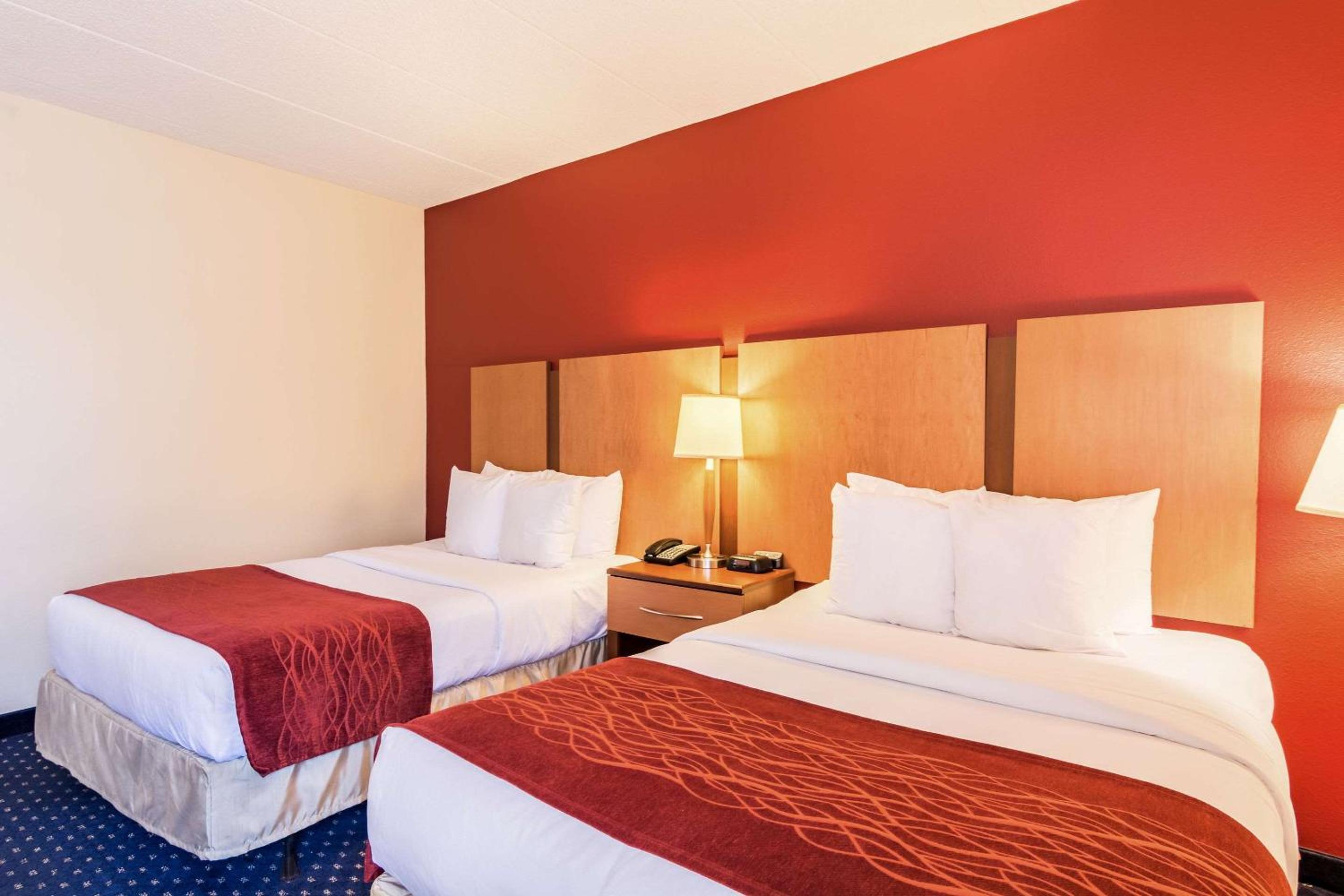 Double Room with Two Double Beds - Non-Smoking photo 2