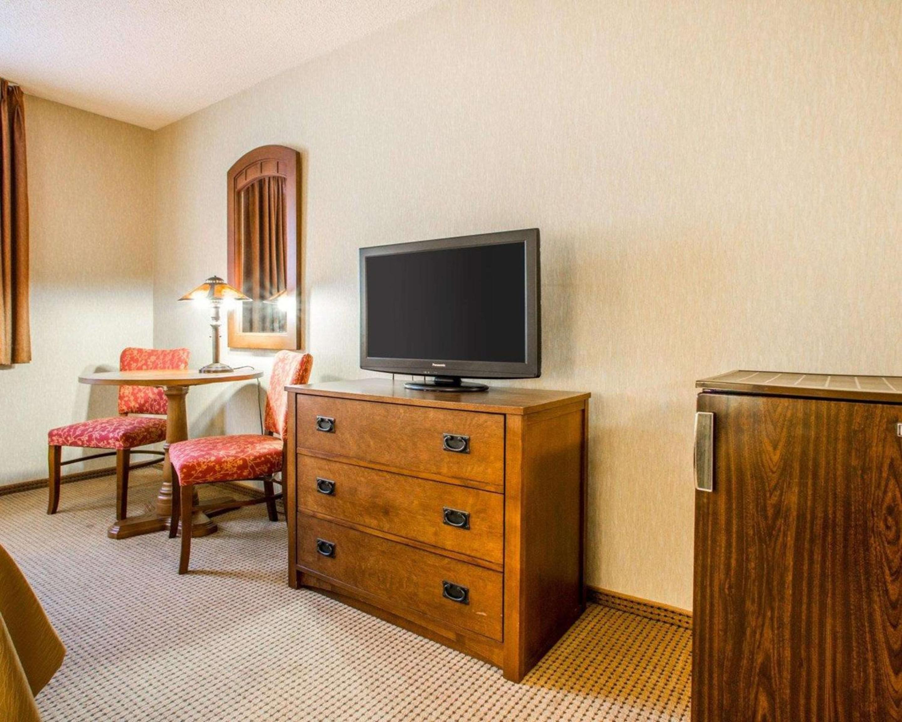 Queen Room - Disability Access/Non-Smoking - Photo 4
