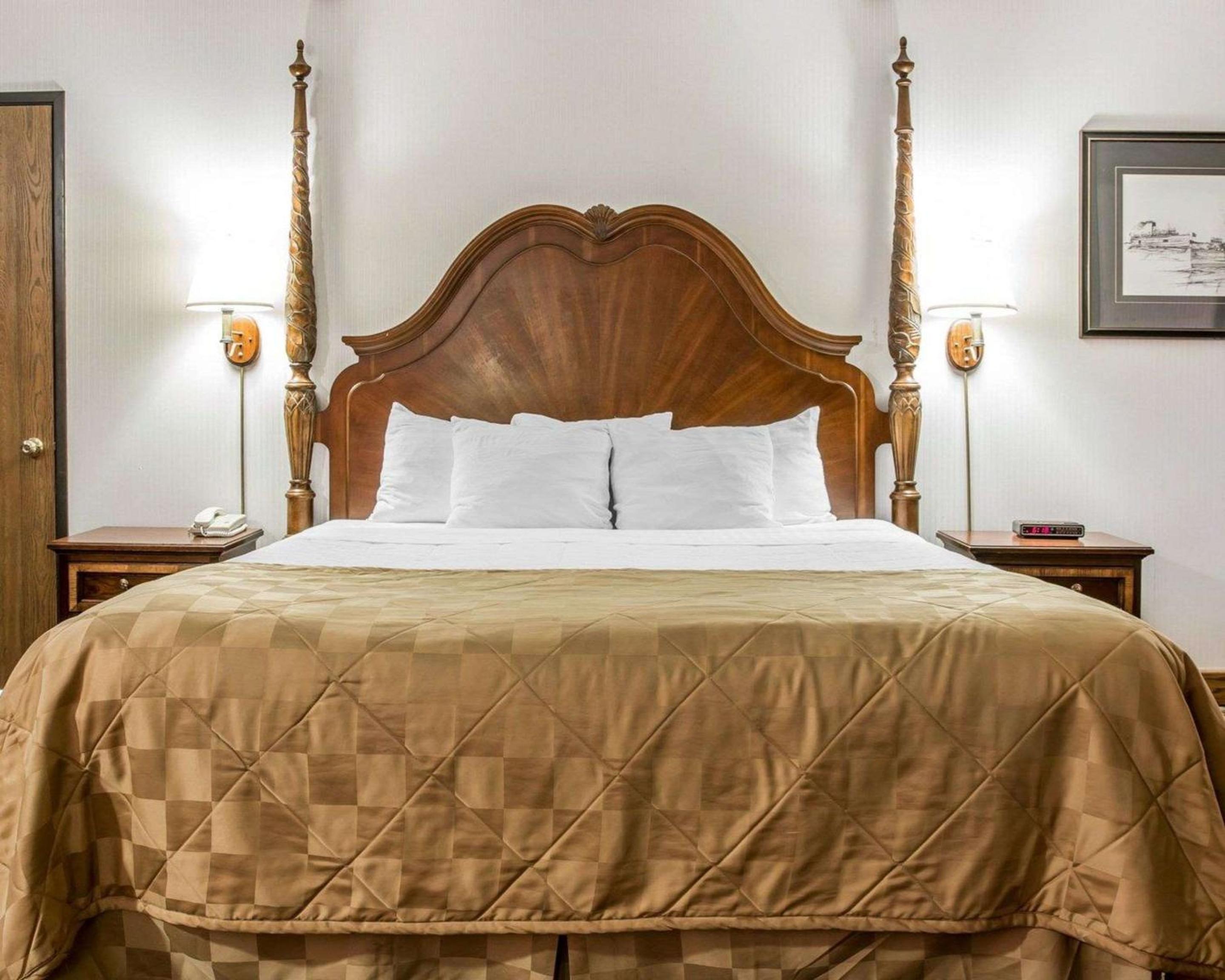 King Room with Spa Bath - Photo 2