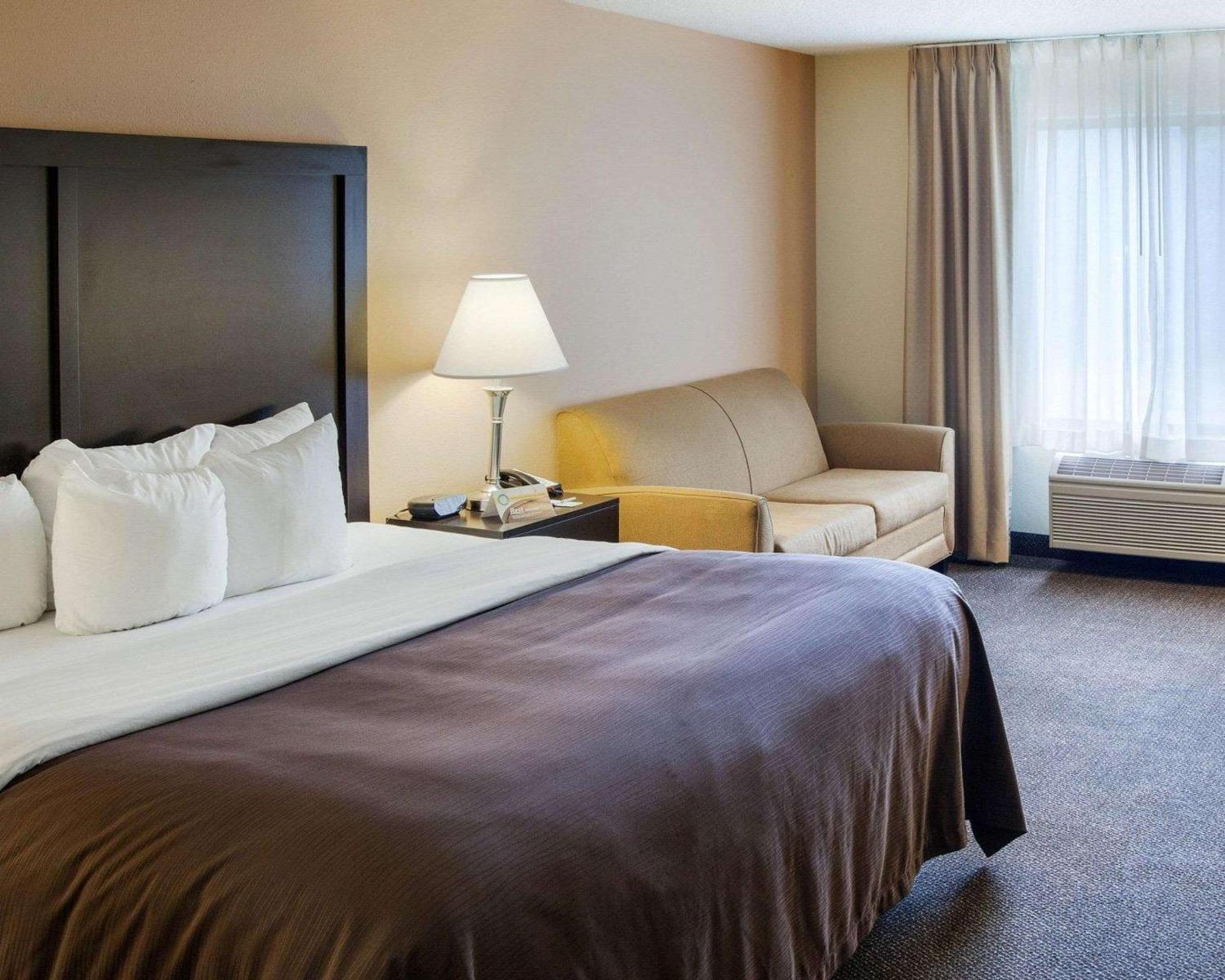 Business King Room - Non-Smoking - Photo 3
