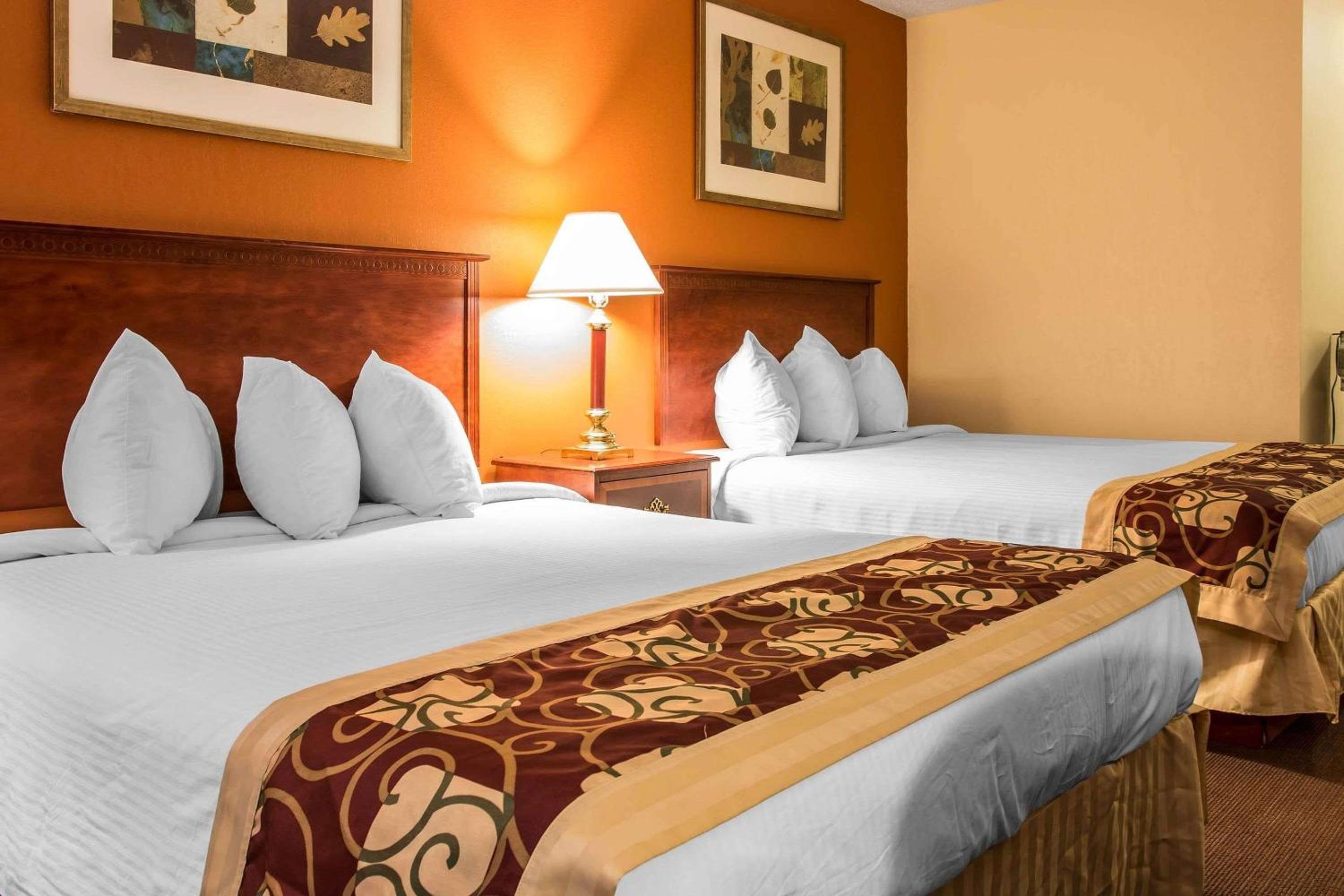 Queen Room with Two Queen Beds - Non-Smoking