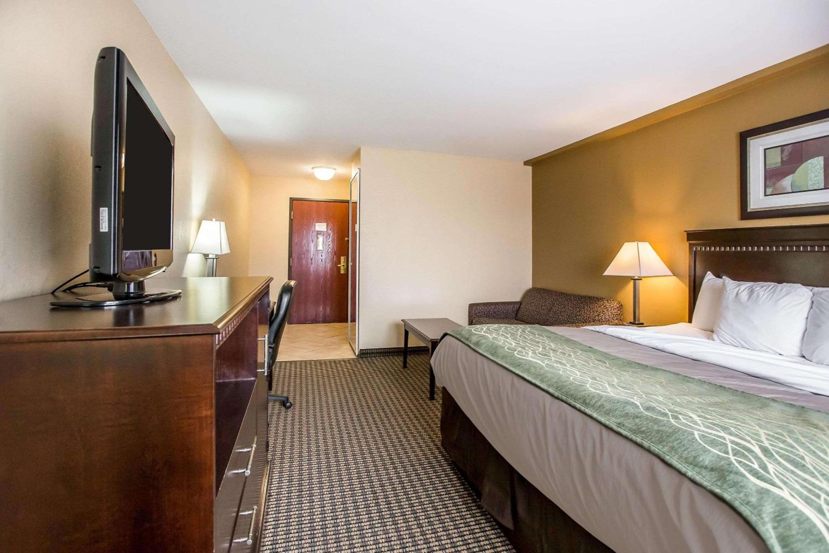 King Room -Non Smoking - Photo 2