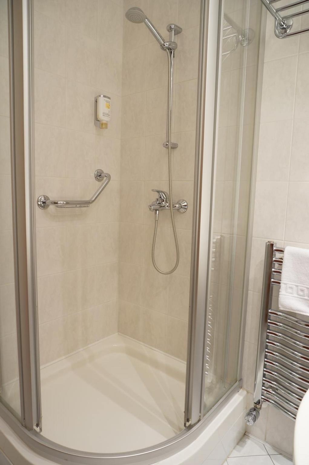 Double or Twin Room with Parking