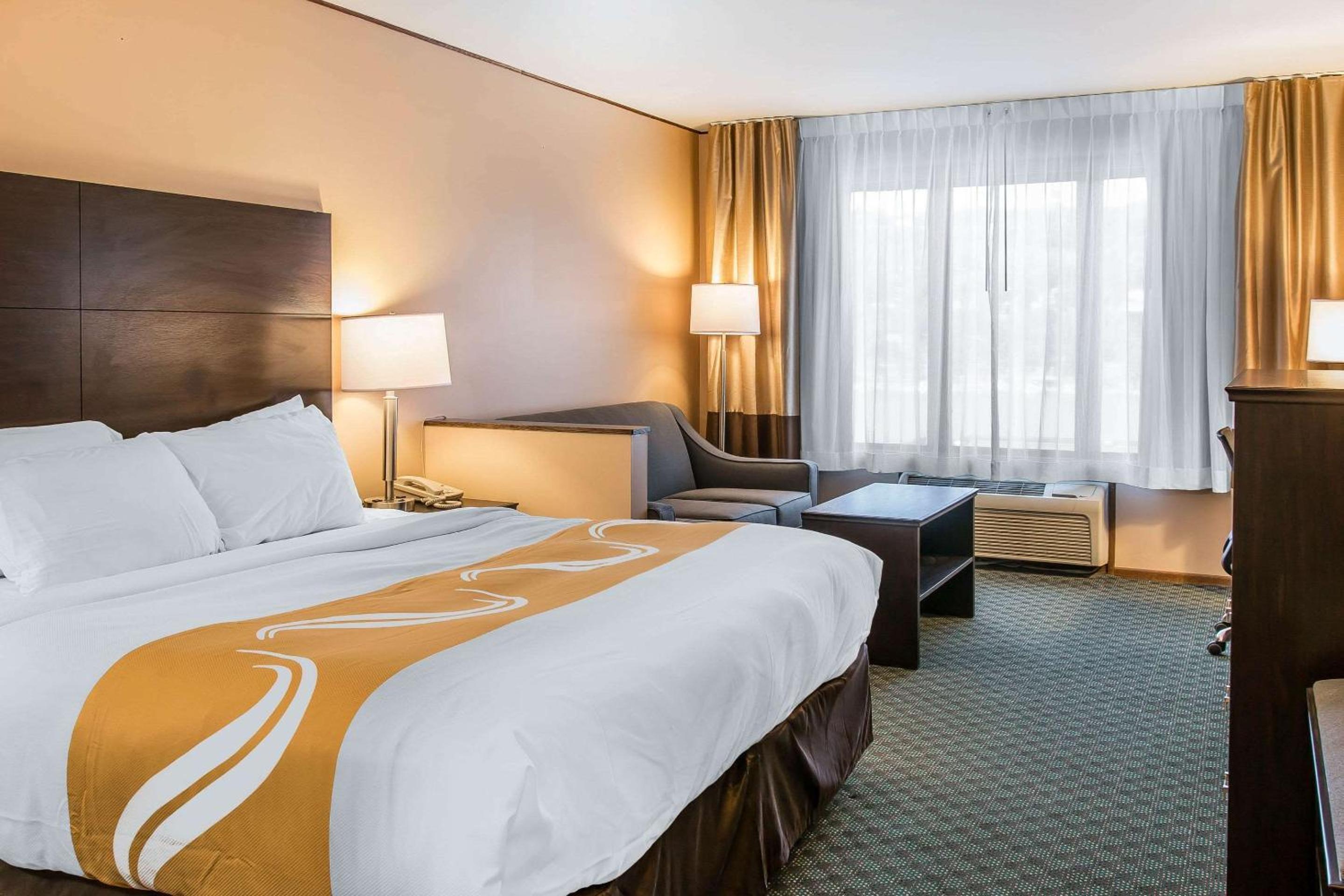 King Suite with Sofa Bed - Photo 3