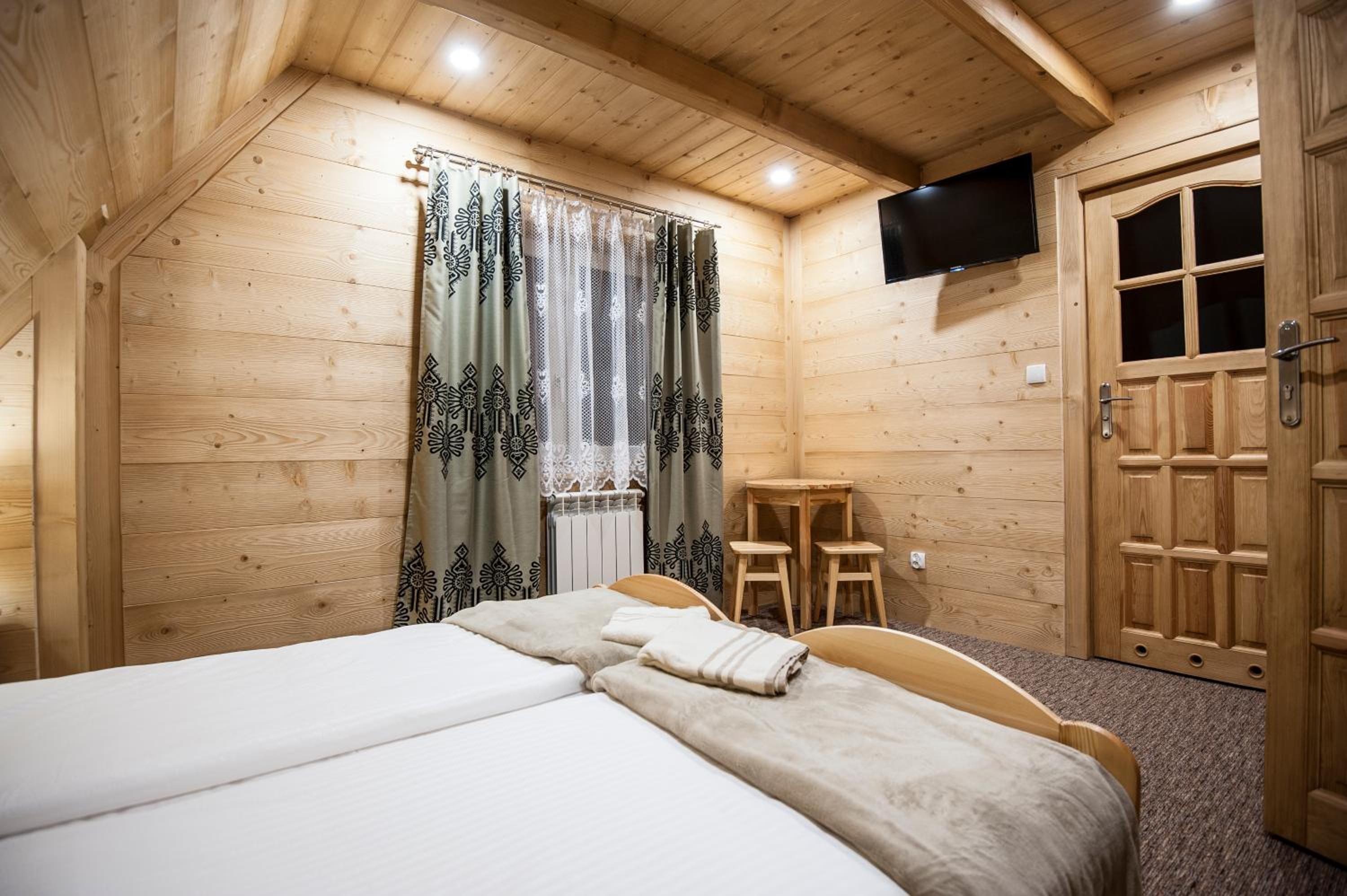 Double Room - Photo 3
