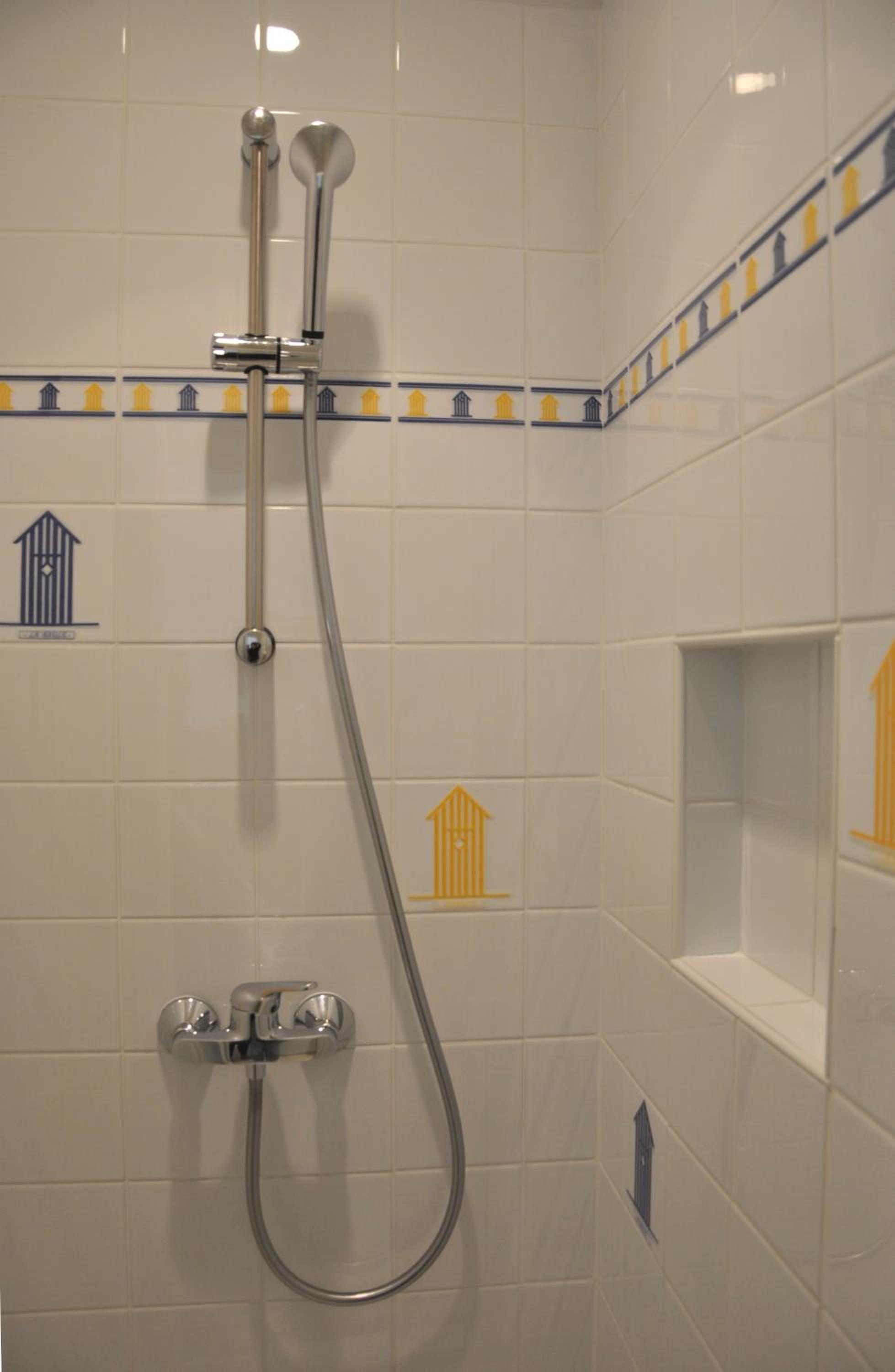 Standard Double Room - Photo 4