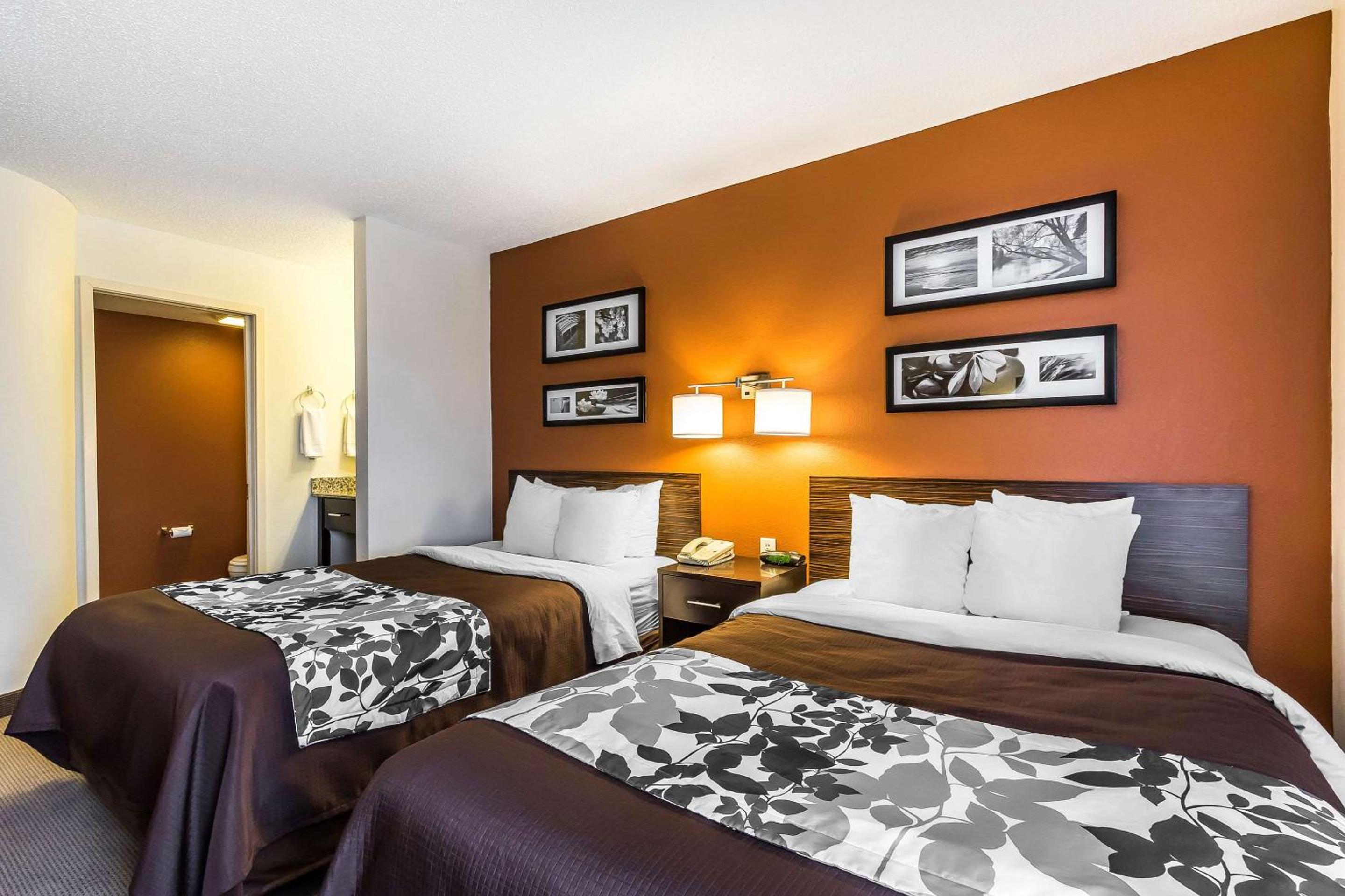 Double Room with Two Double Beds - Non-Smoking - Photo 3