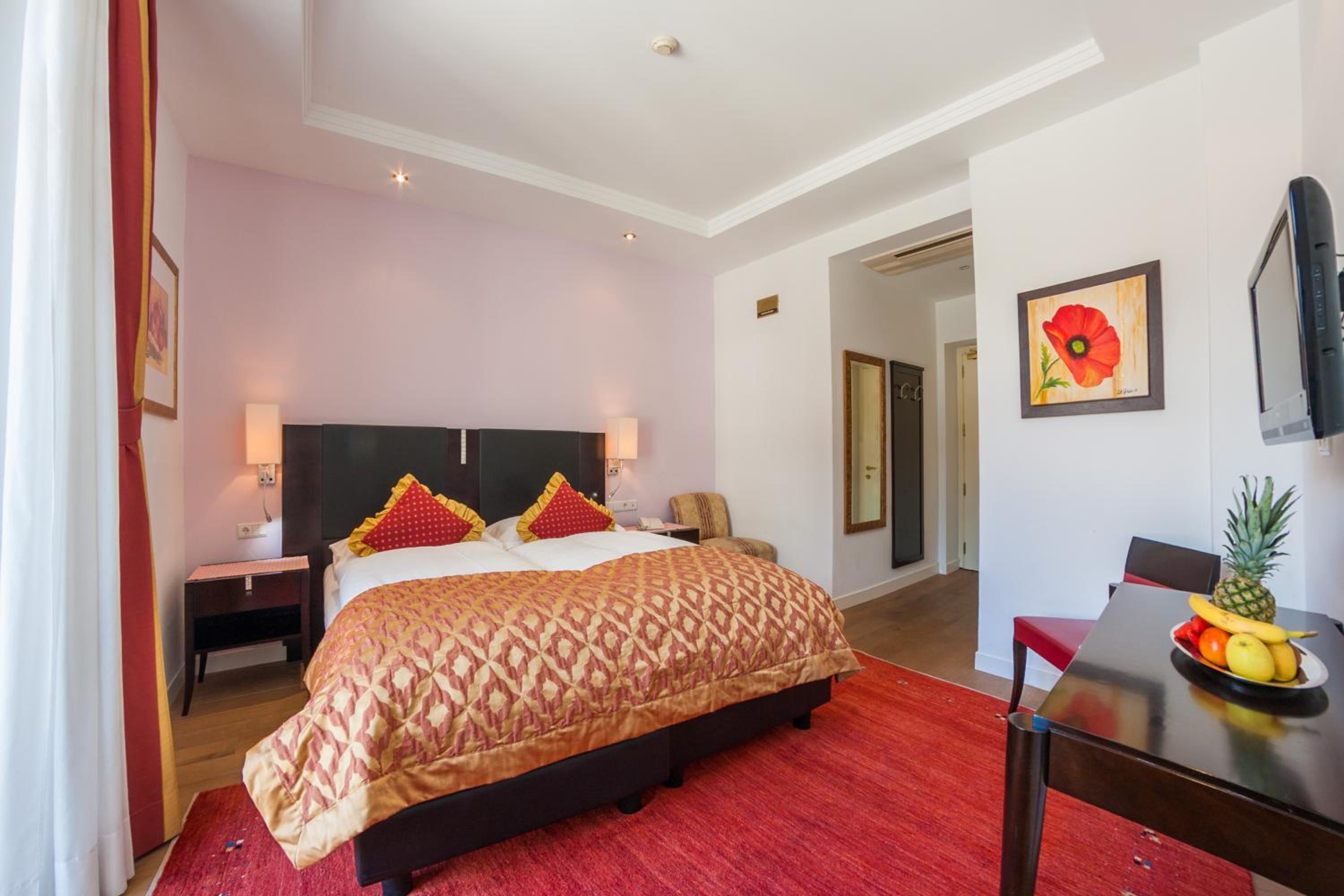 Comfort Double or Twin Room - Photo 9