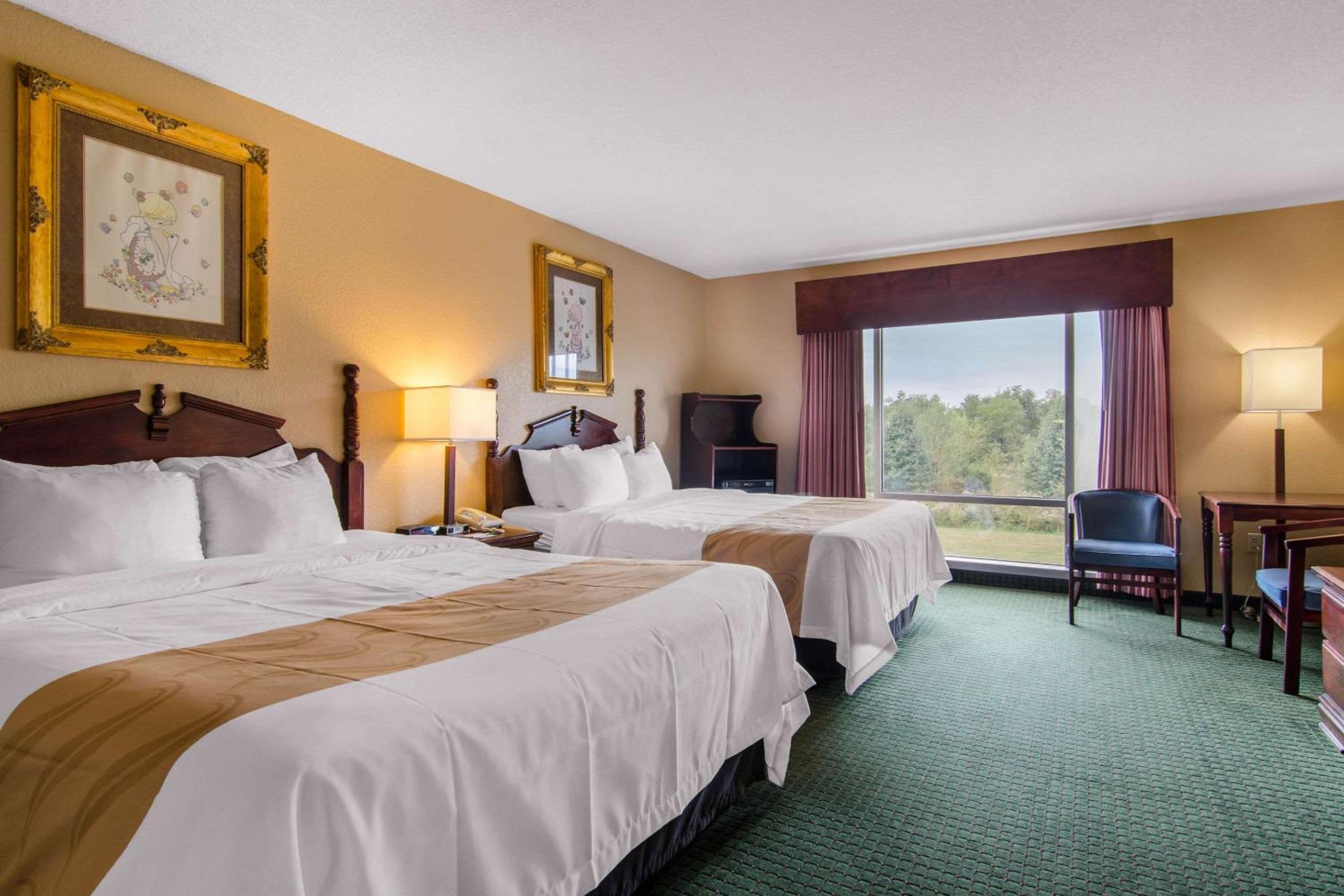 Quality Inn & Suites Carthage near Precious Moments Chapel