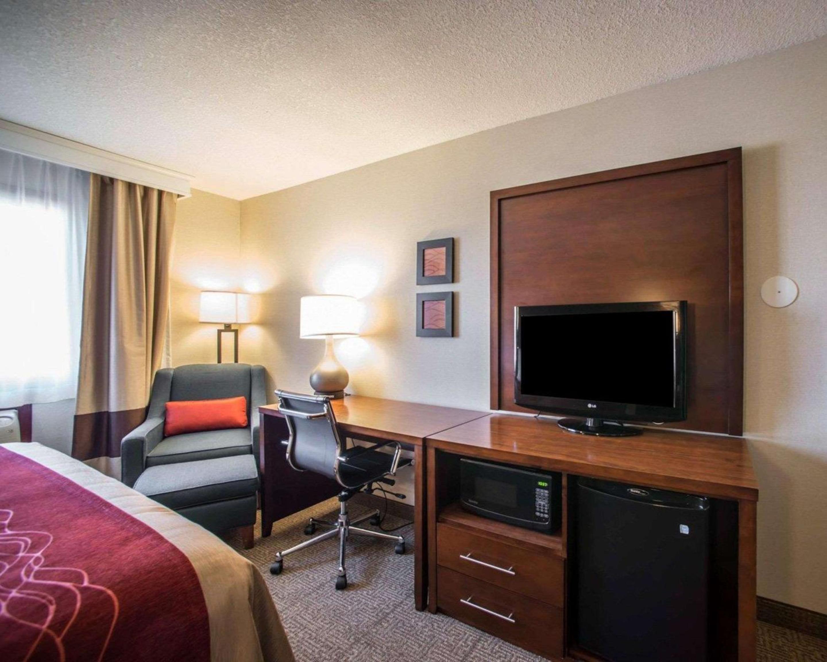 Standard King Room - Non-Smoking photo 1