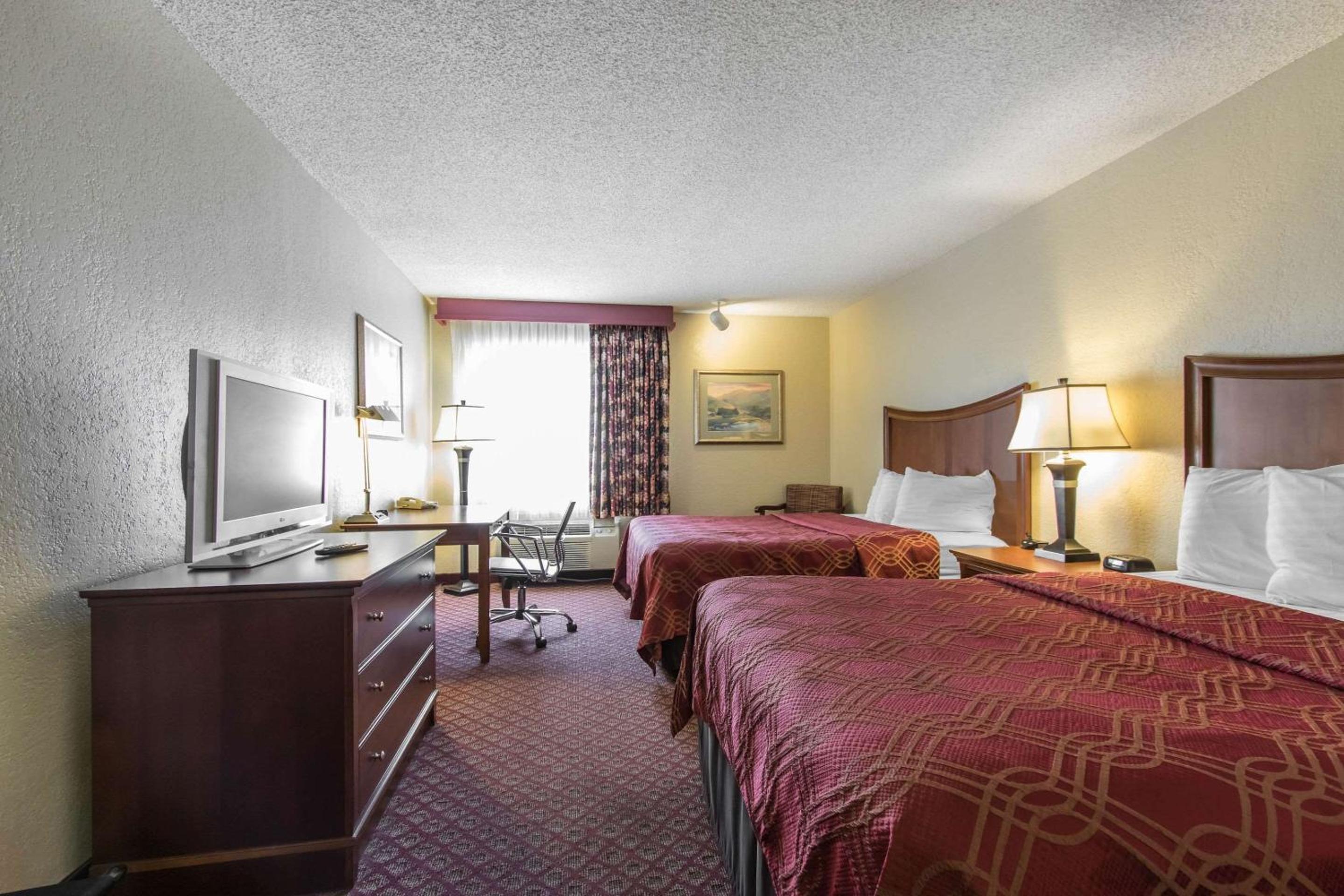 Queen Room with Two Queen Beds - Non-Smoking