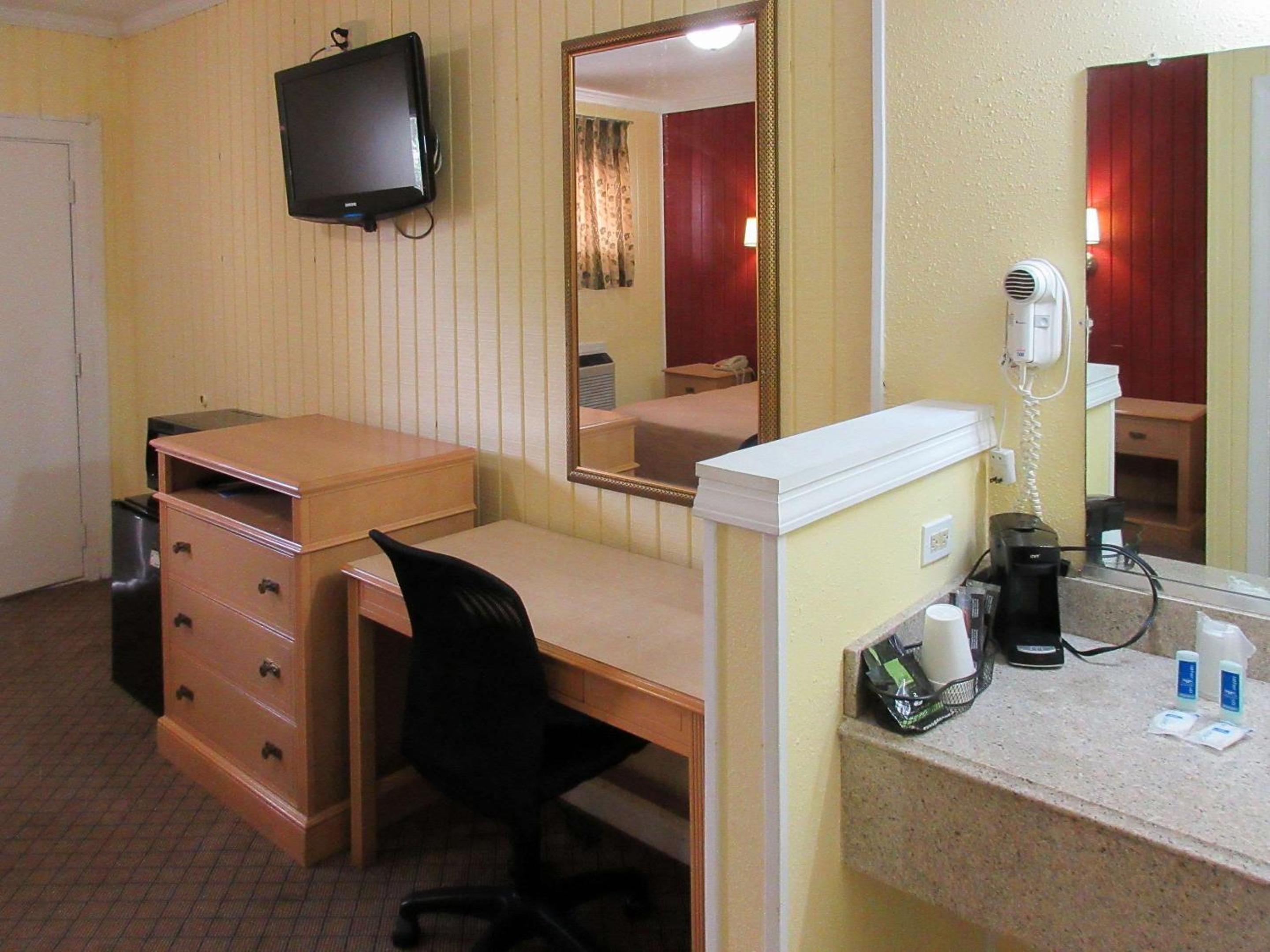 King Room - Smoking  photo 3