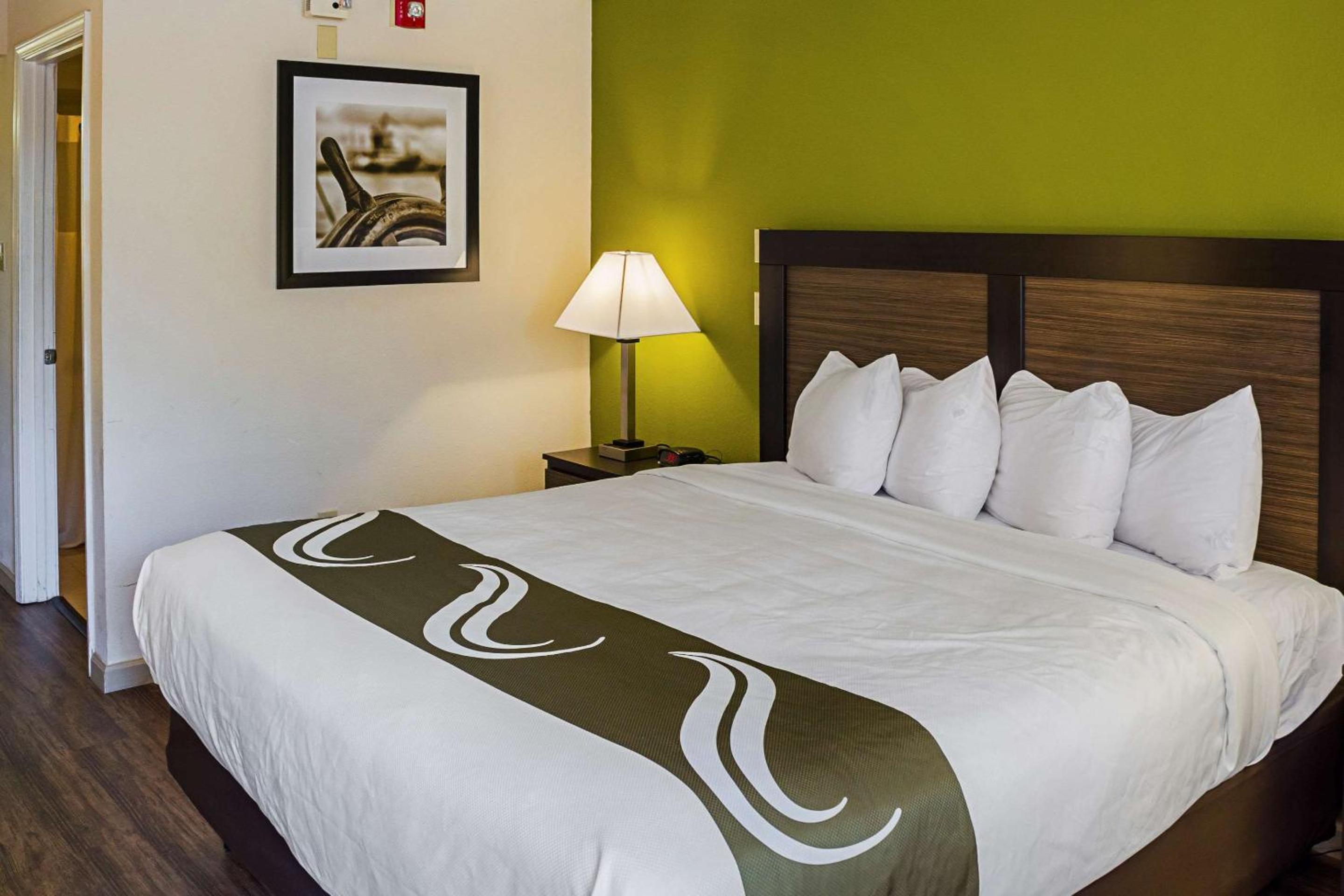King Room - Disability Access/Non-Smoking - Photo 2
