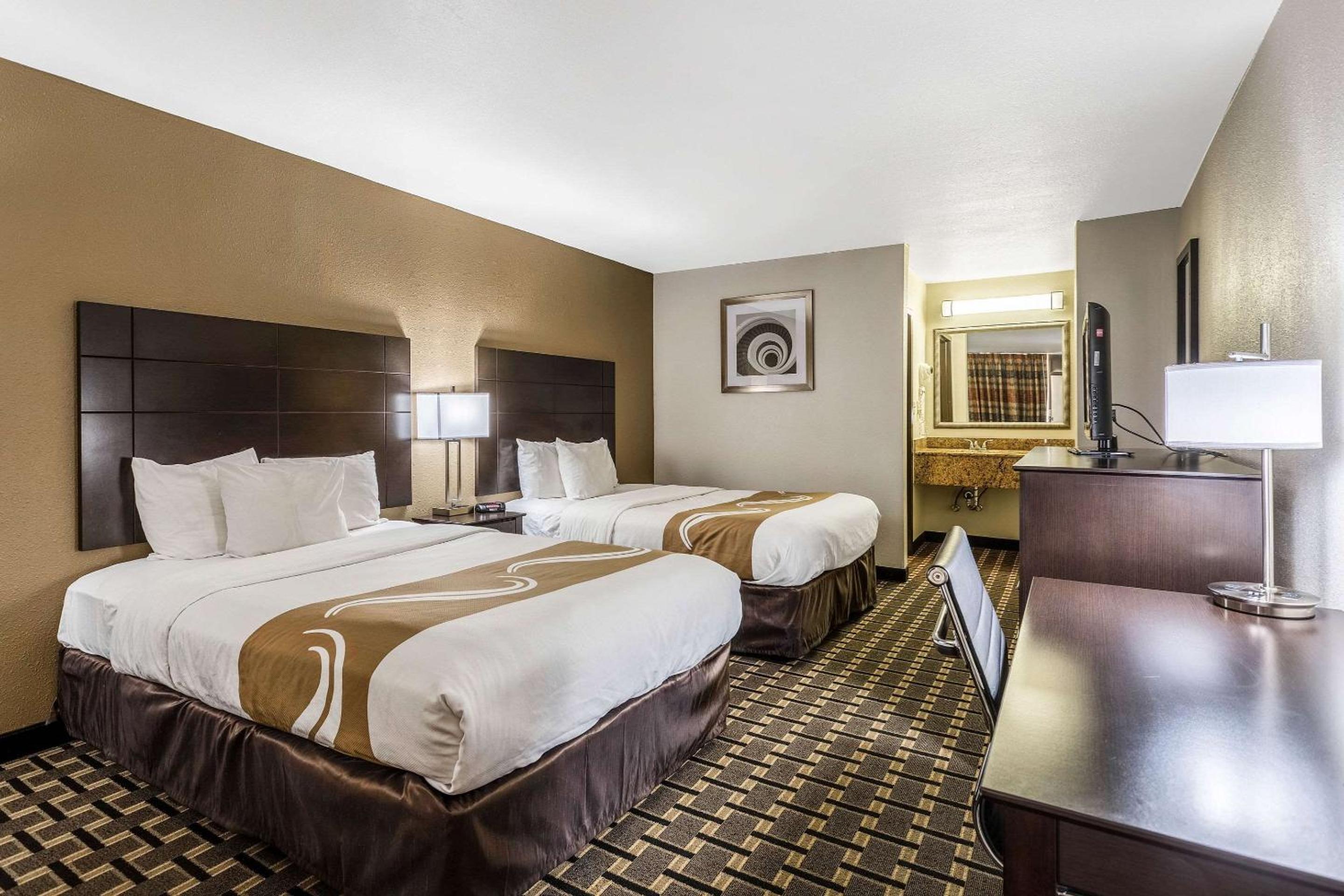 Double Room with Two Double Beds - Non-Smoking - Photo 1