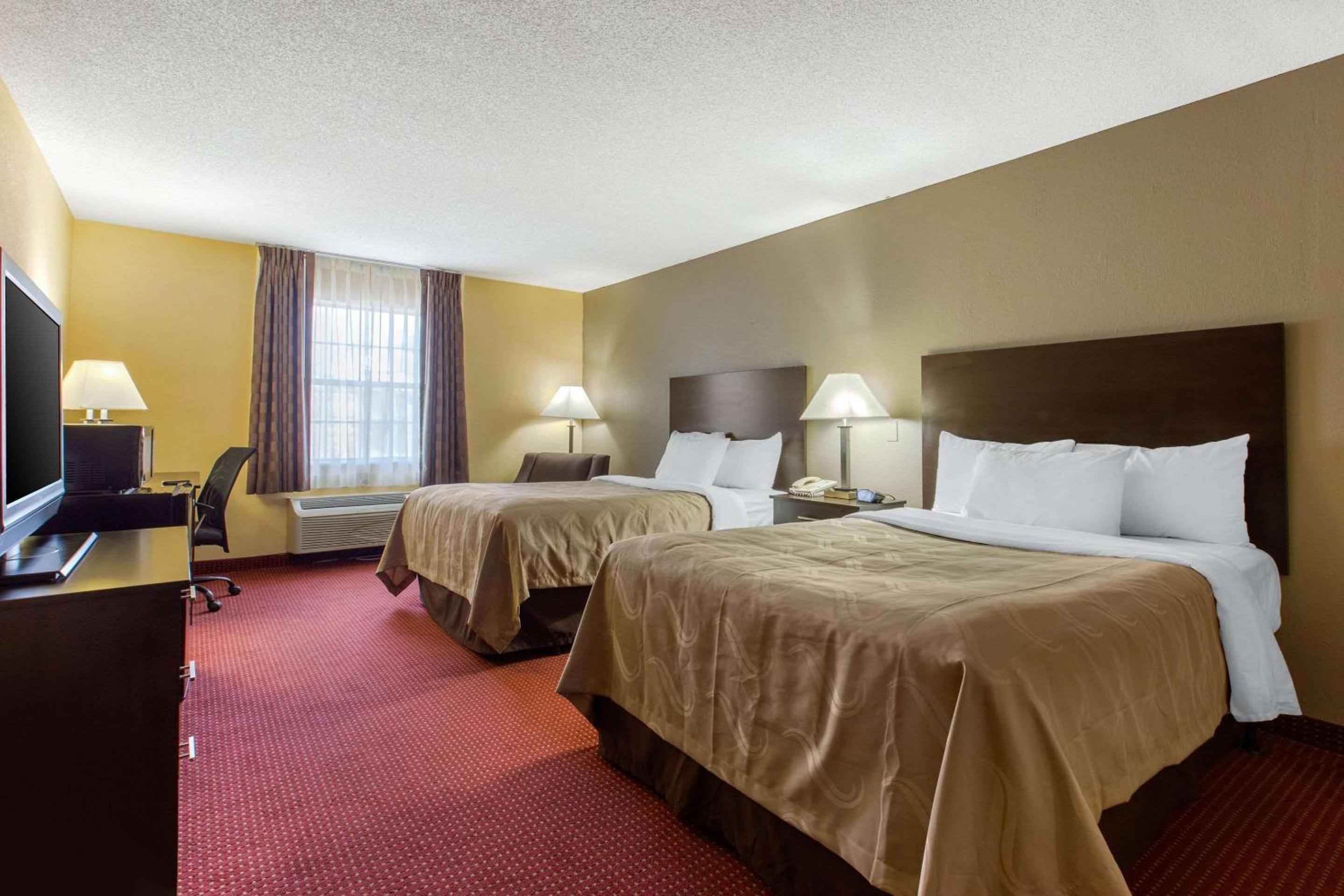 Double Room with Two Double Beds - Non-Smoking - Photo 1
