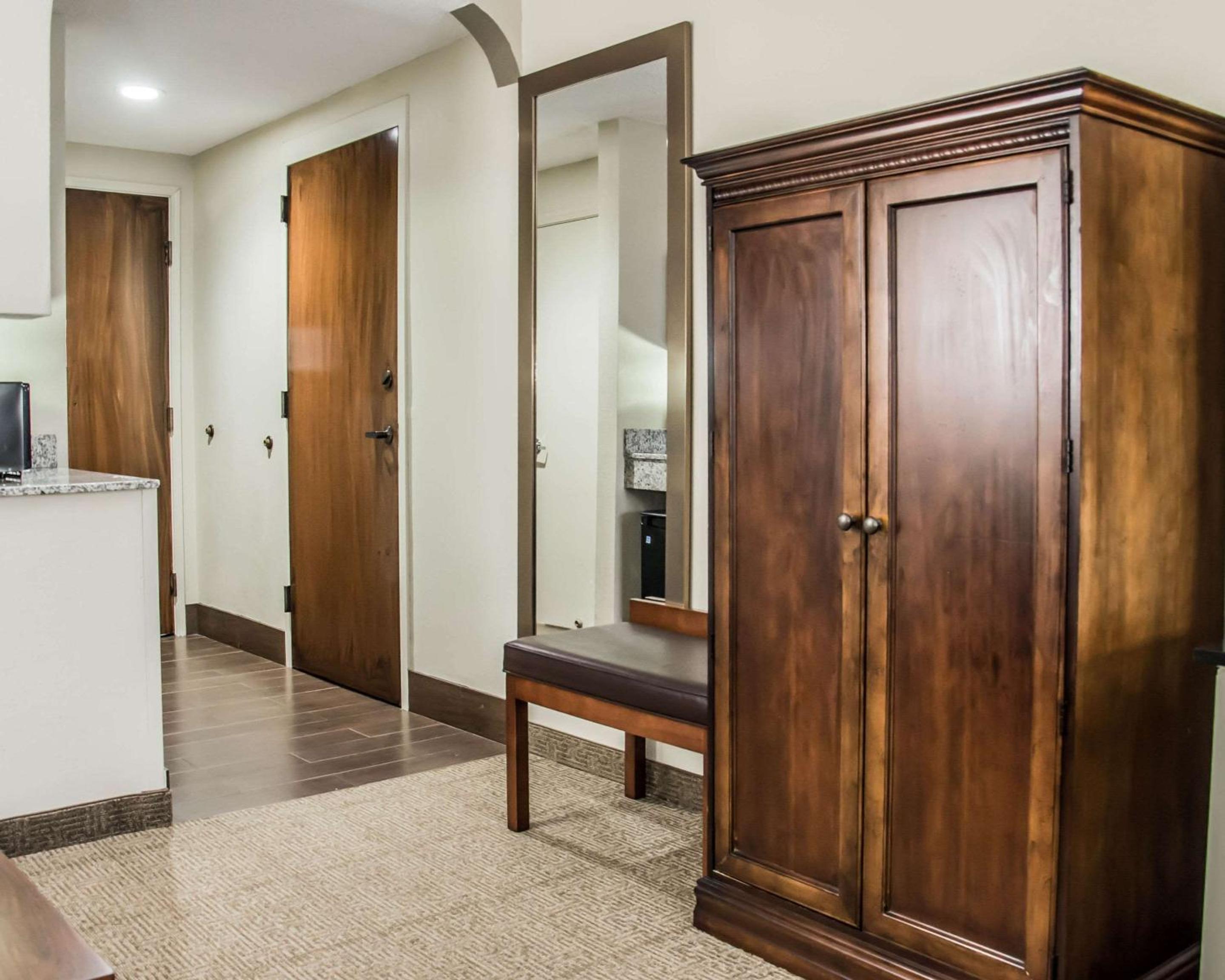 Comfort Suites University - Research Park, Billede 2