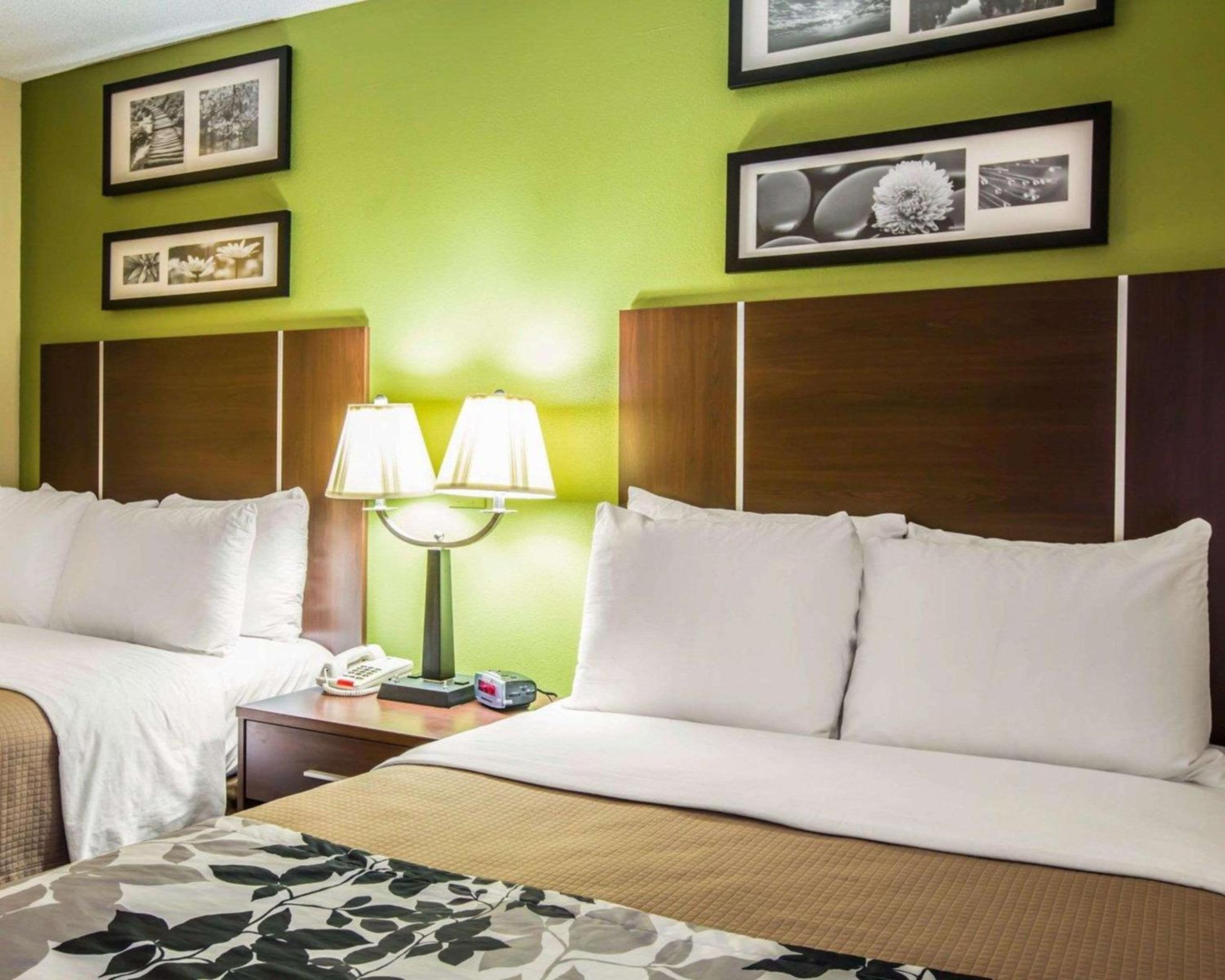 Double Room with Two Double Beds - Non-Smoking - Photo 6