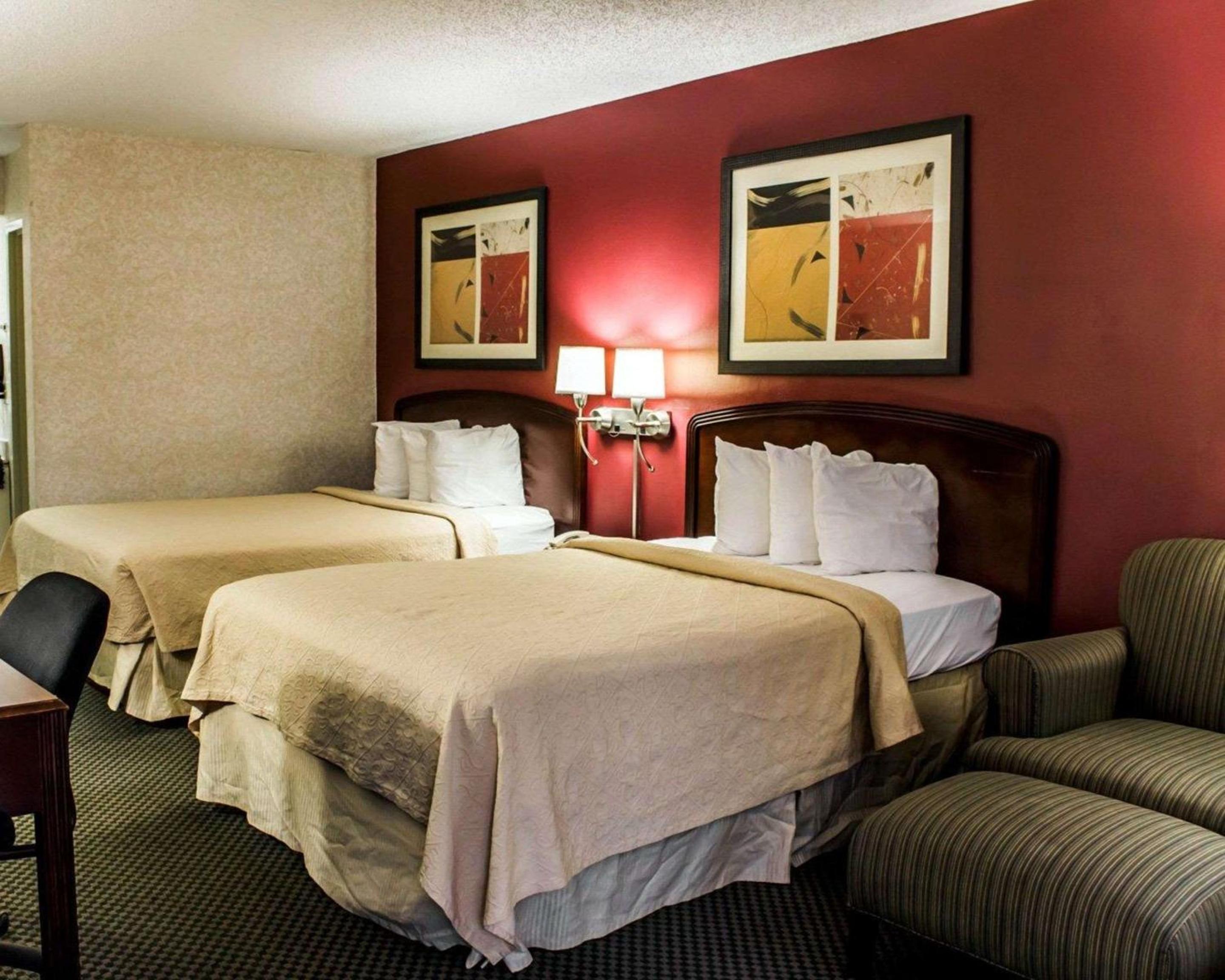 Double Room With Two Double Beds - Non-Smoking photo 3