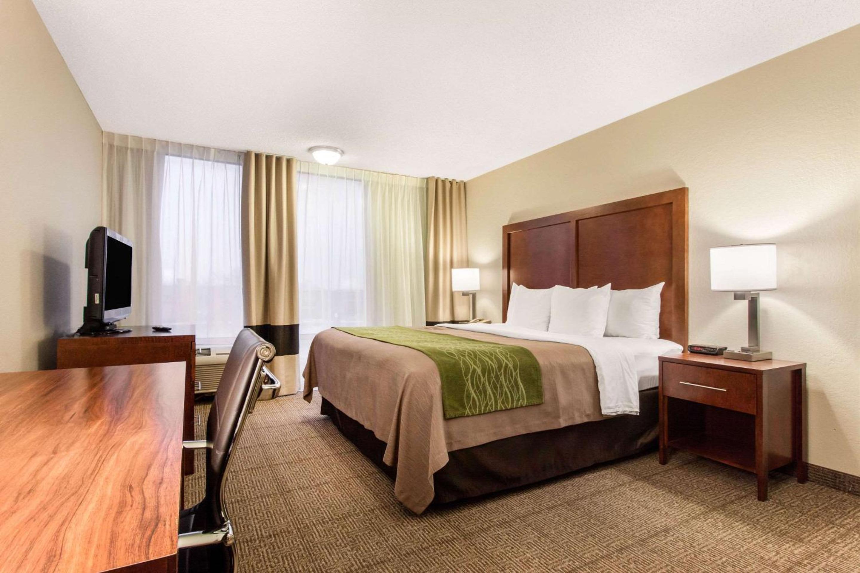 King Room - Non-Smoking