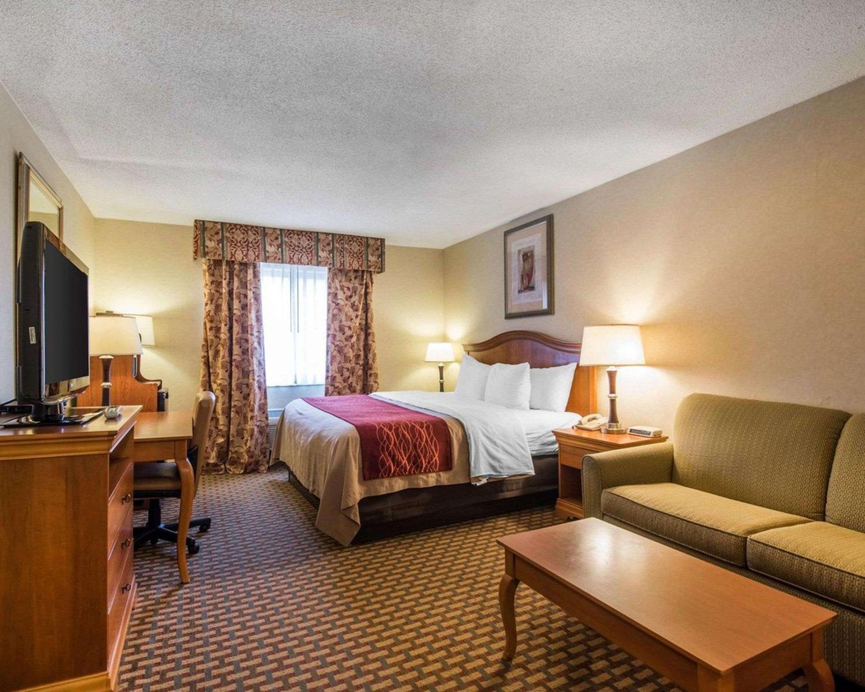 King Room - Non-Smoking photo 1