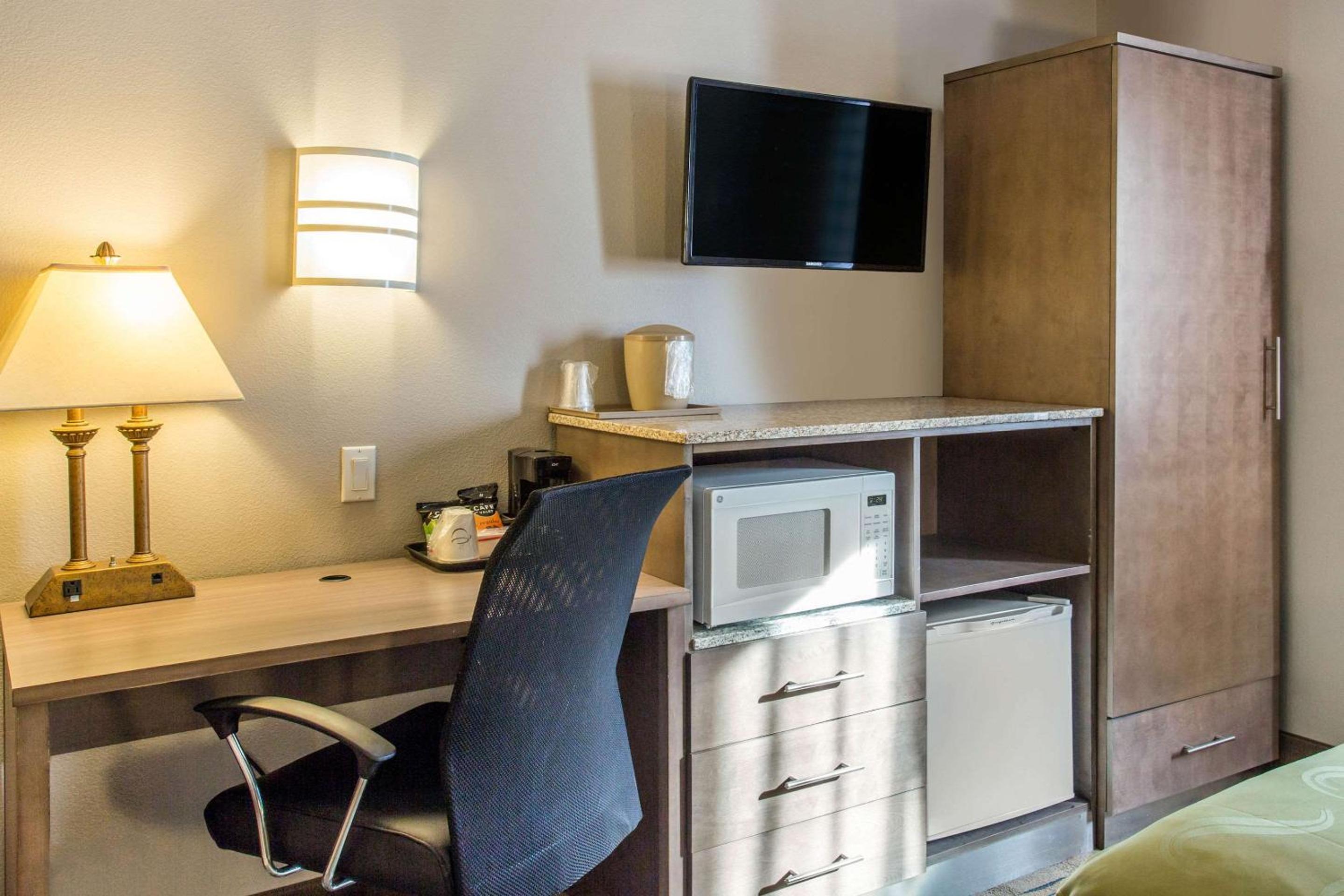 Double Room - Disability Access/Non-Smoking photo 3