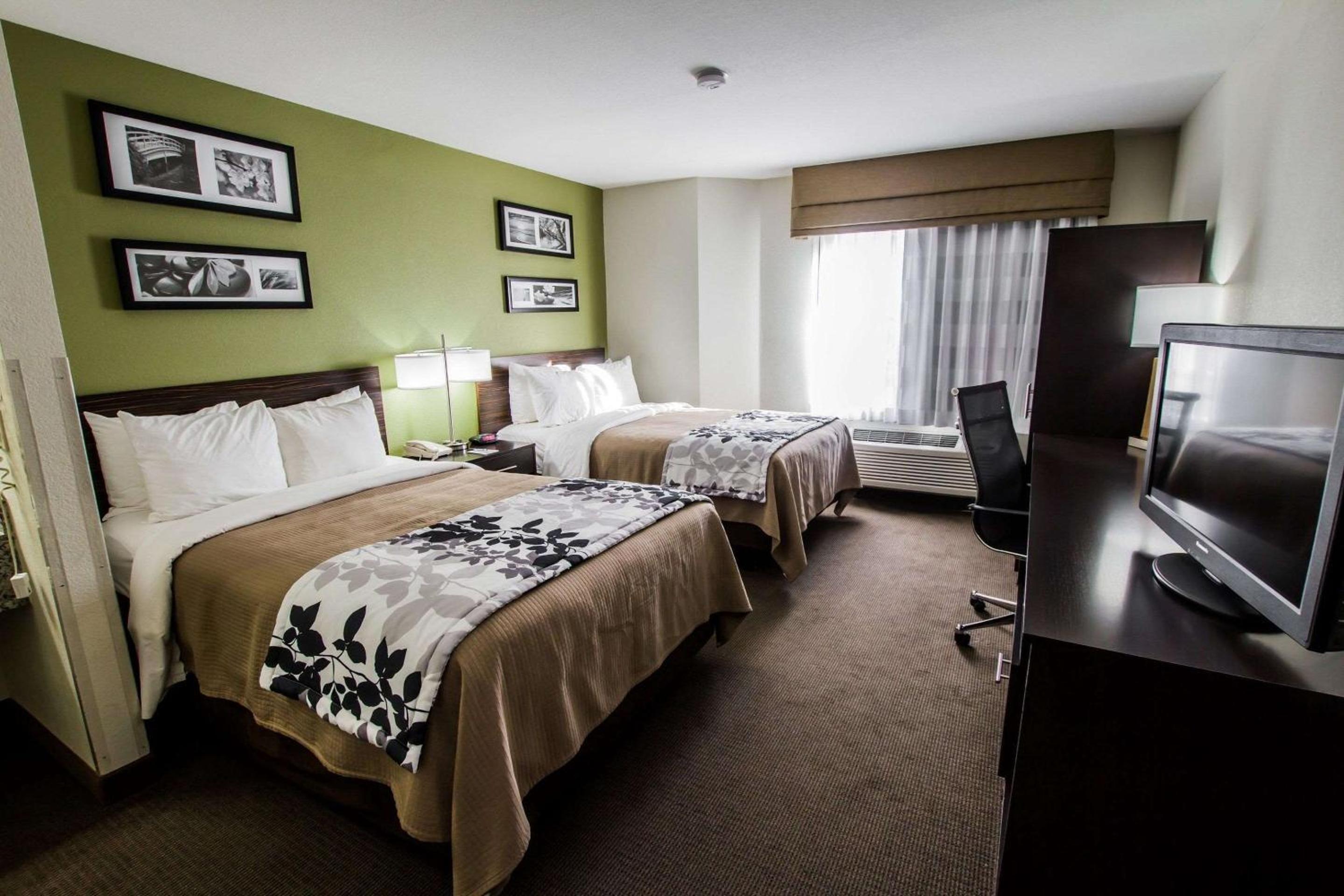 Double Room with Two Double Beds - Non-Smoking - Photo 4