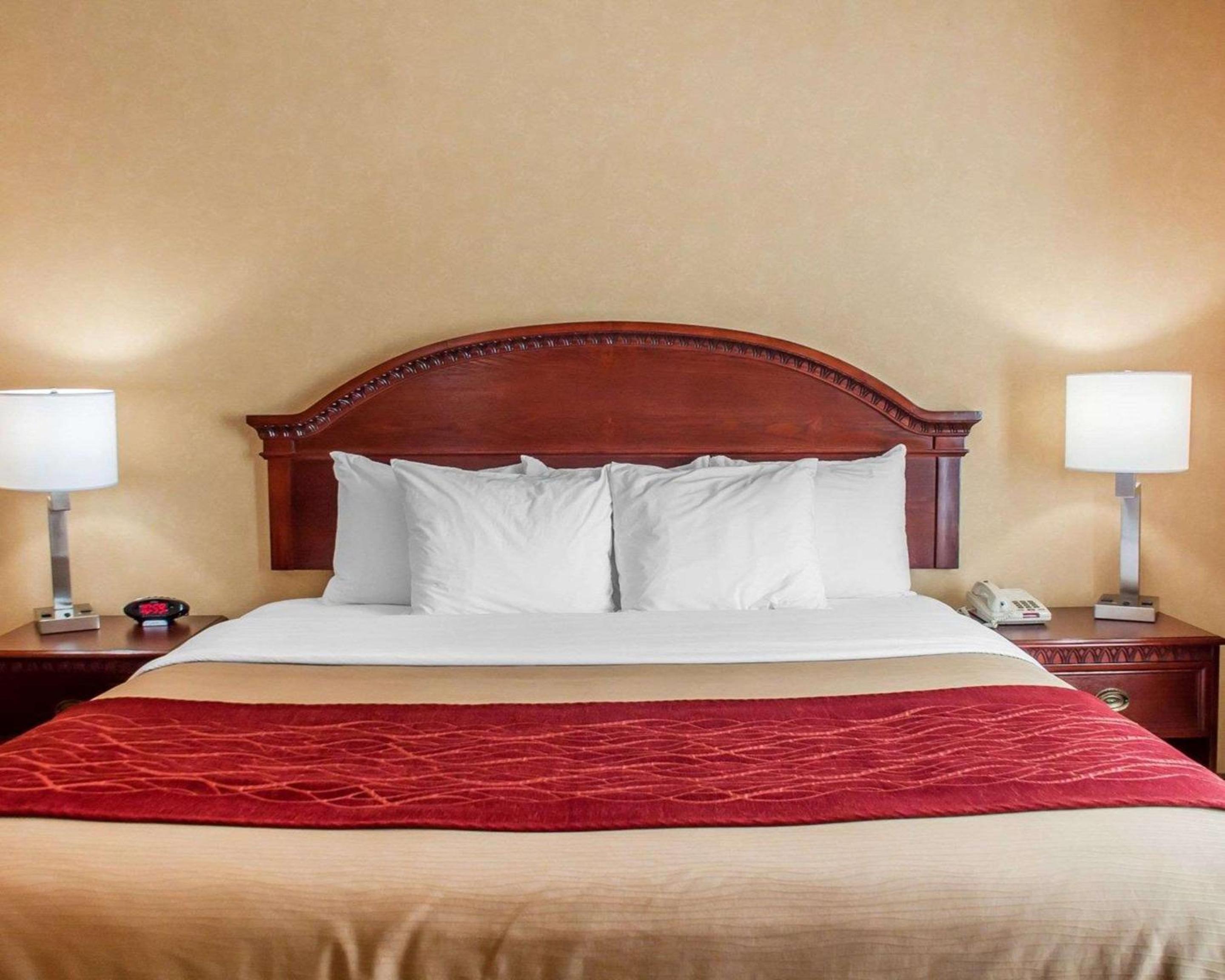 King Room - Accessible/Non-Smoking - Photo 1