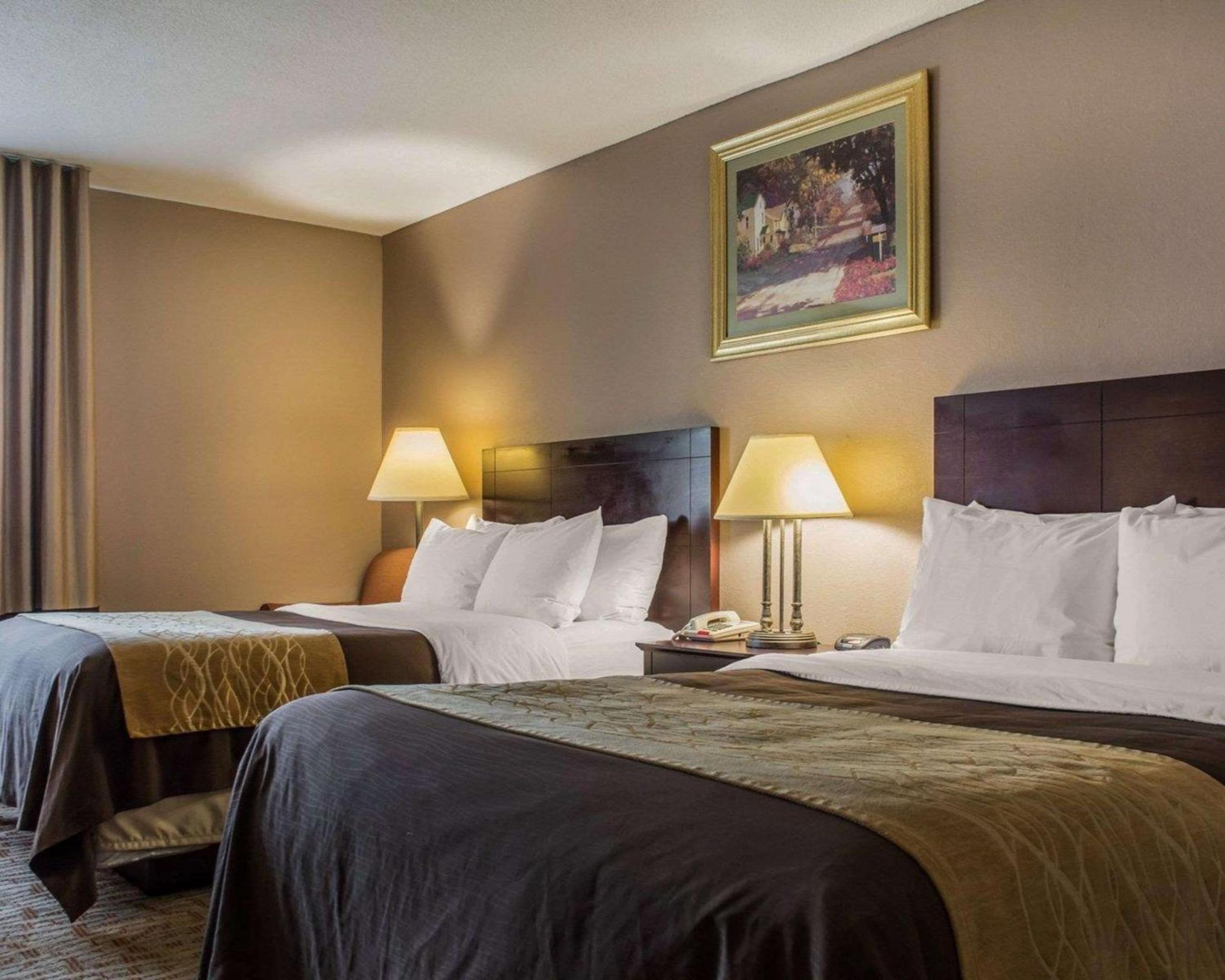 Double Room with Two Double Beds - Non-Smoking - Photo 1