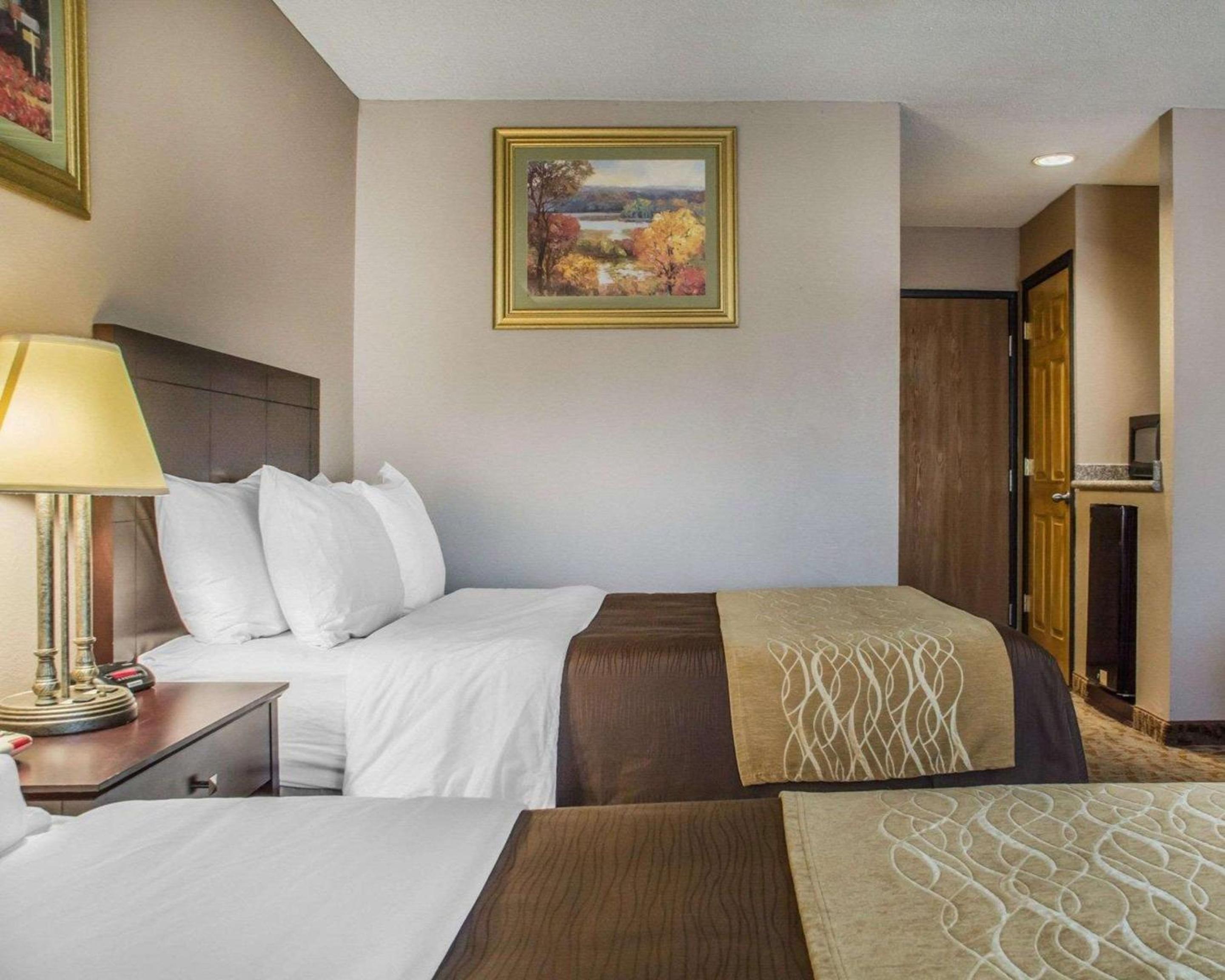 Double Room with Two Double Beds - Non-Smoking - Photo 5