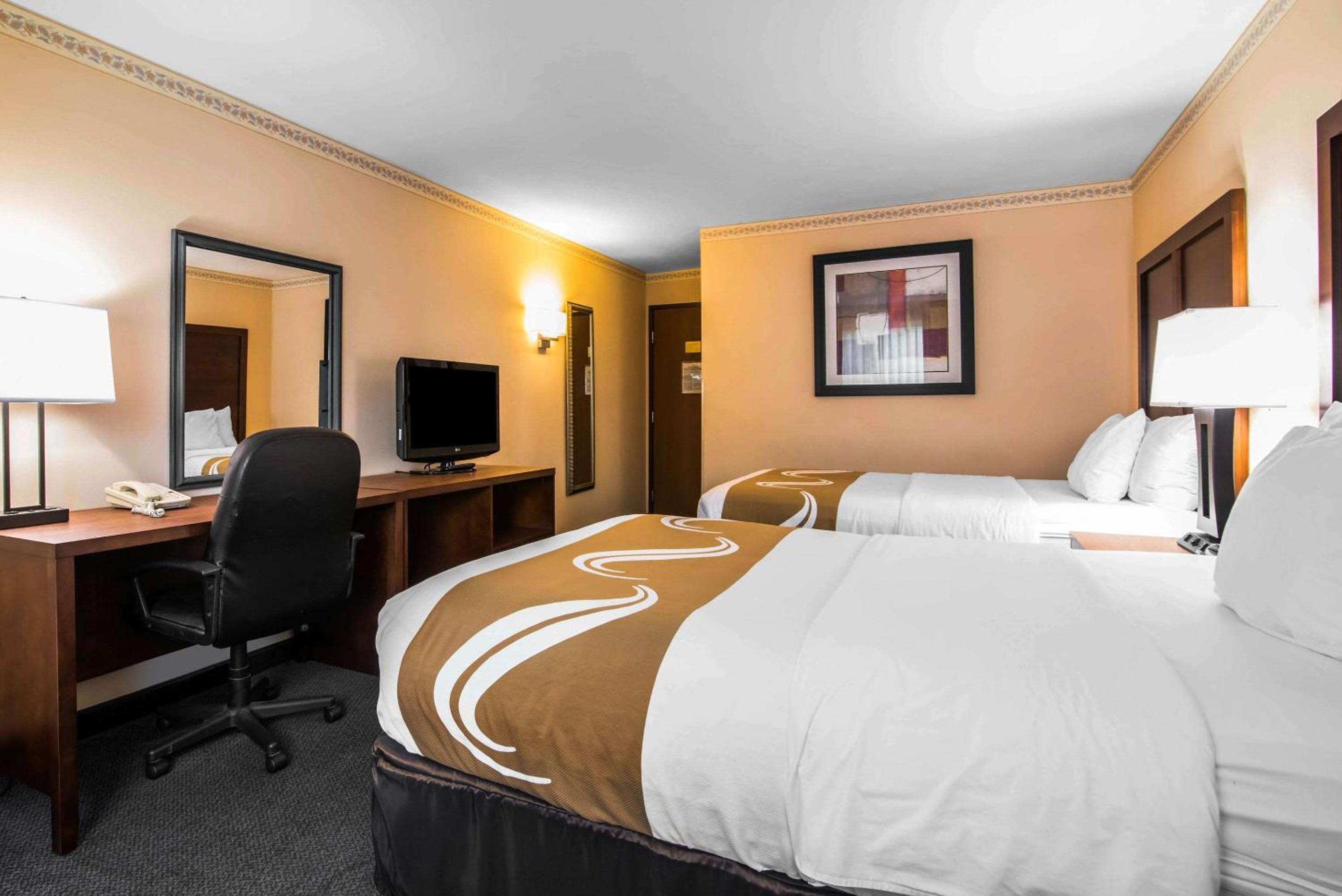 Double Room with Two Double Beds - Non-Smoking - Photo 1