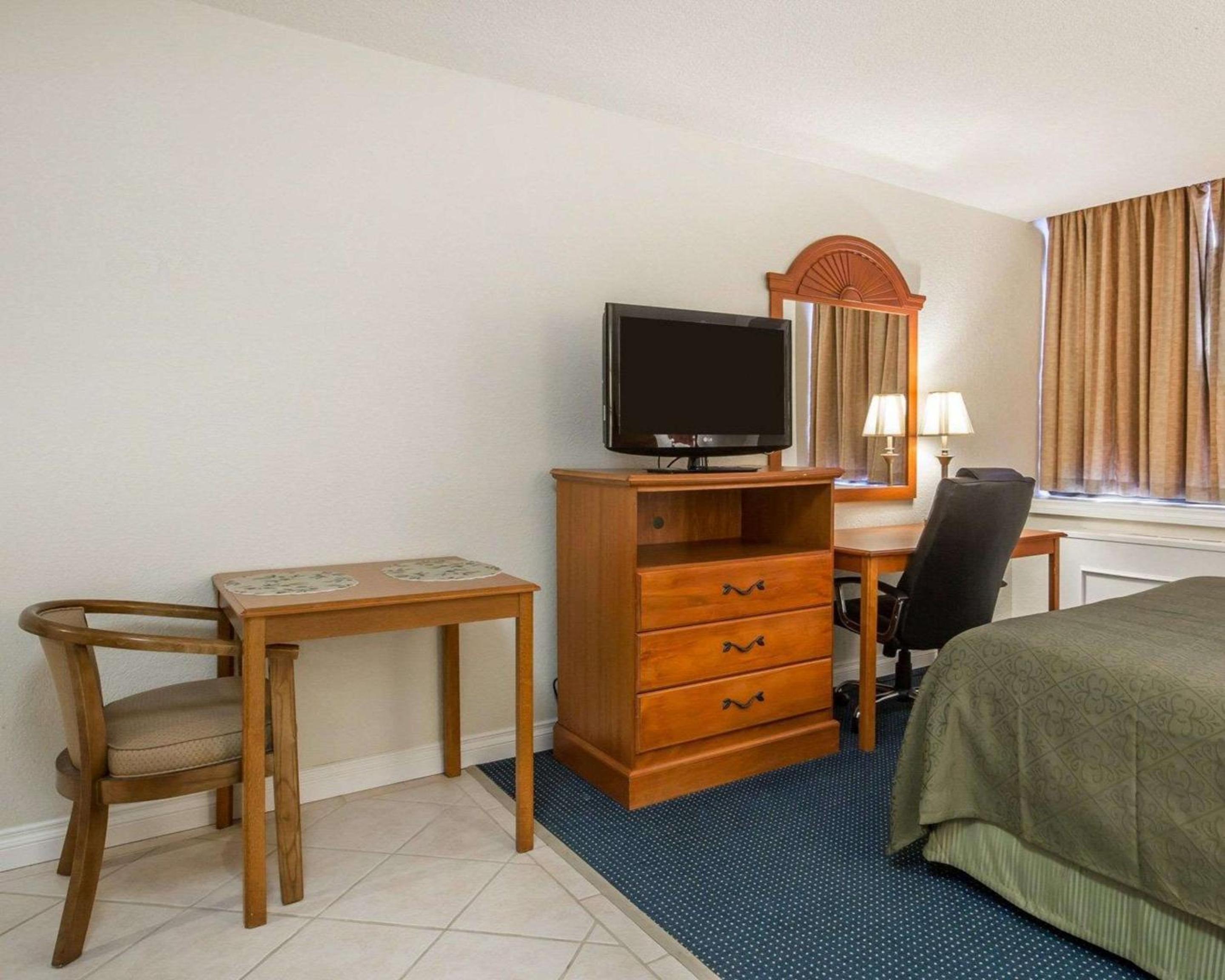 Queen Room