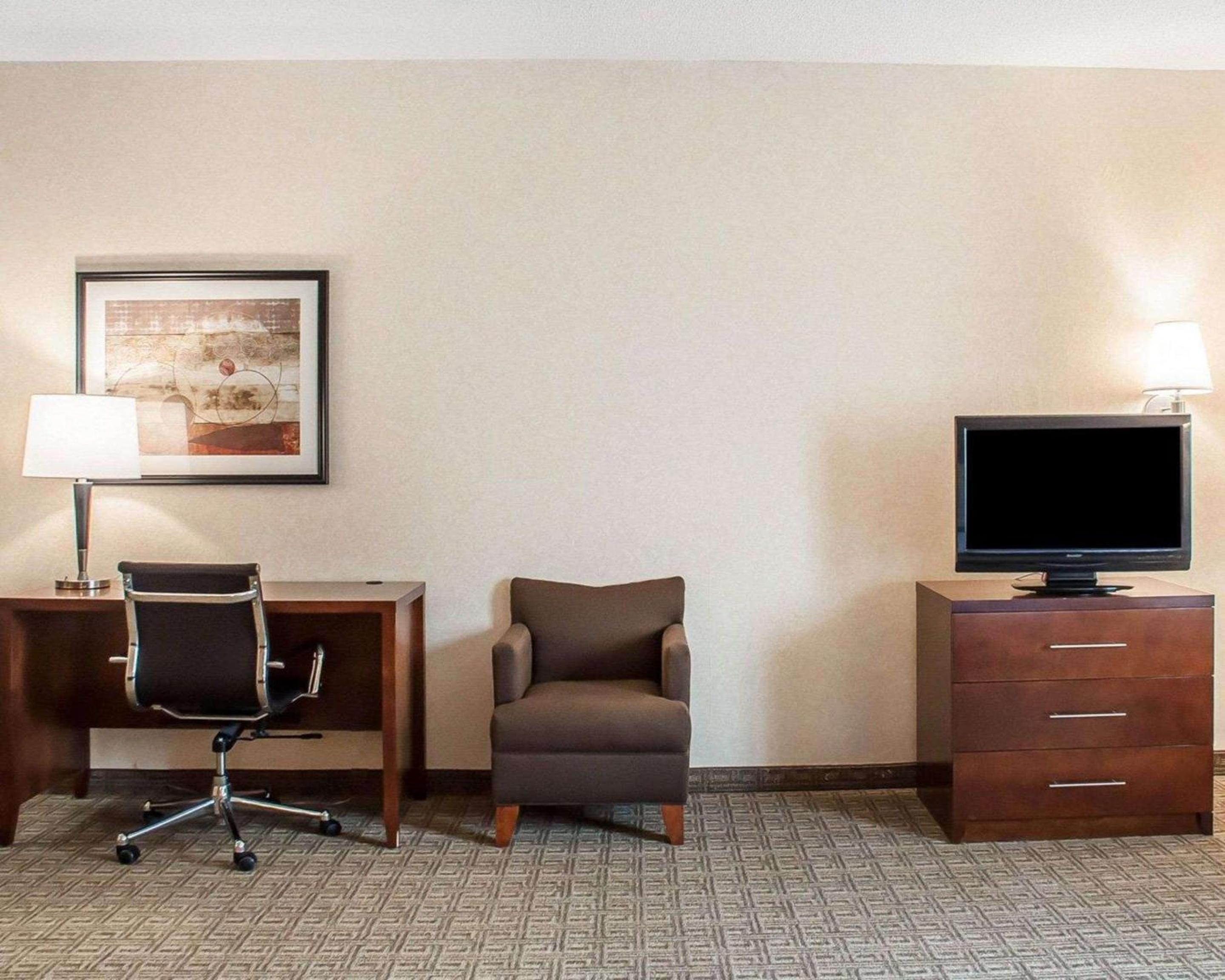 King Suite with Sofa Bed - Non-Smoking