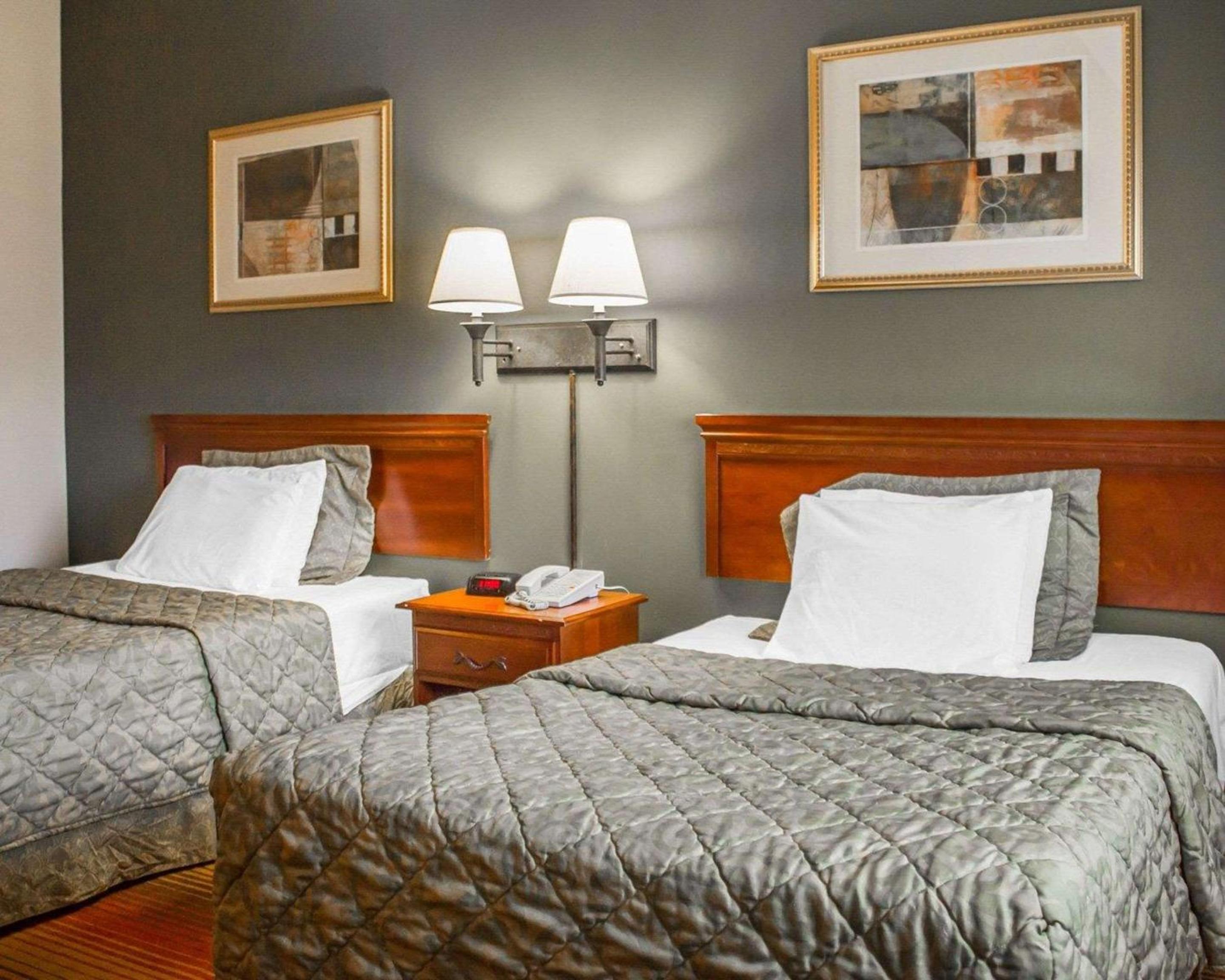 Double Room with Two Double Beds - Non-Smoking - Photo 1