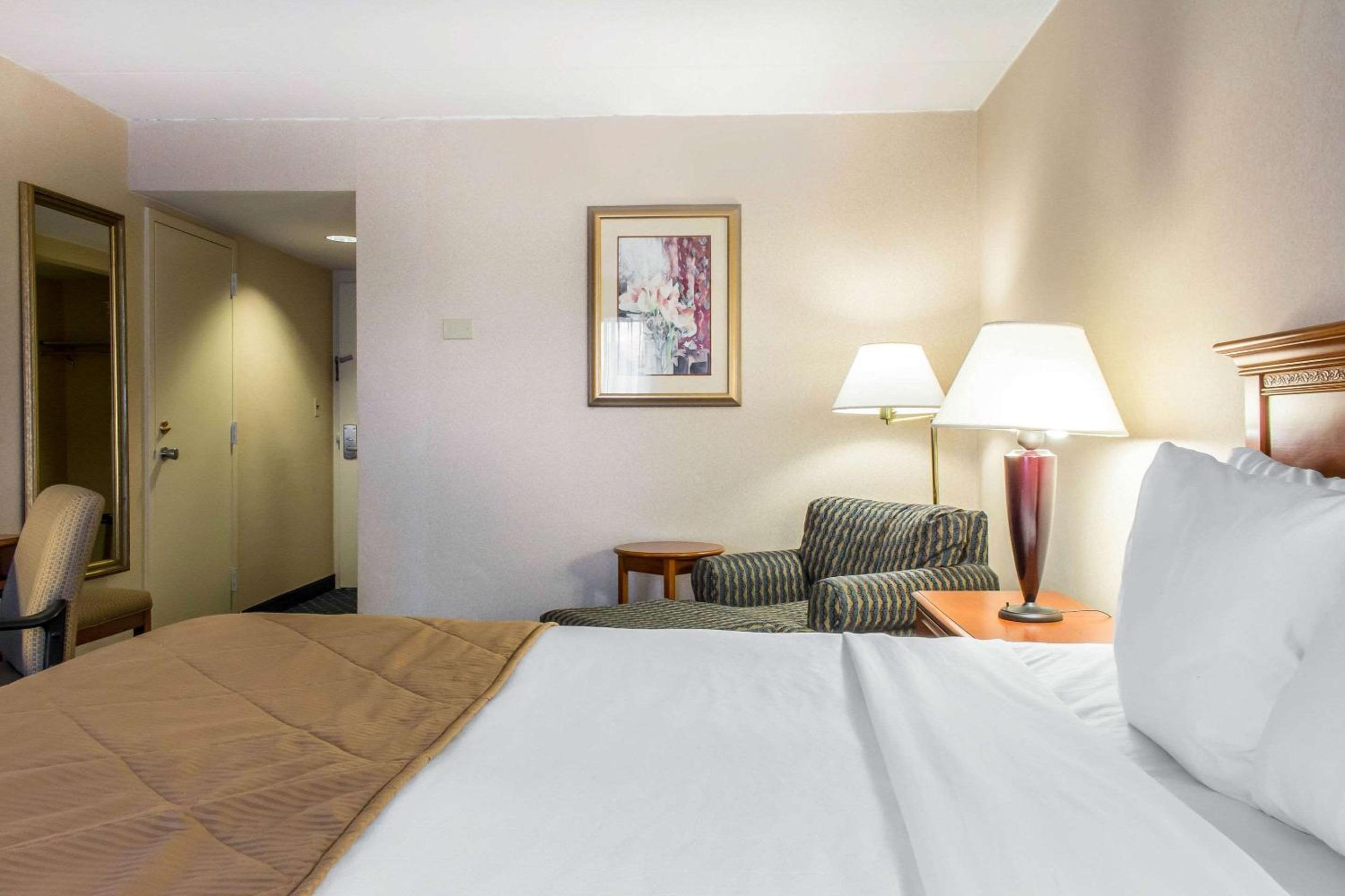 Double Room - Accessible/Non-Smoking photo 3