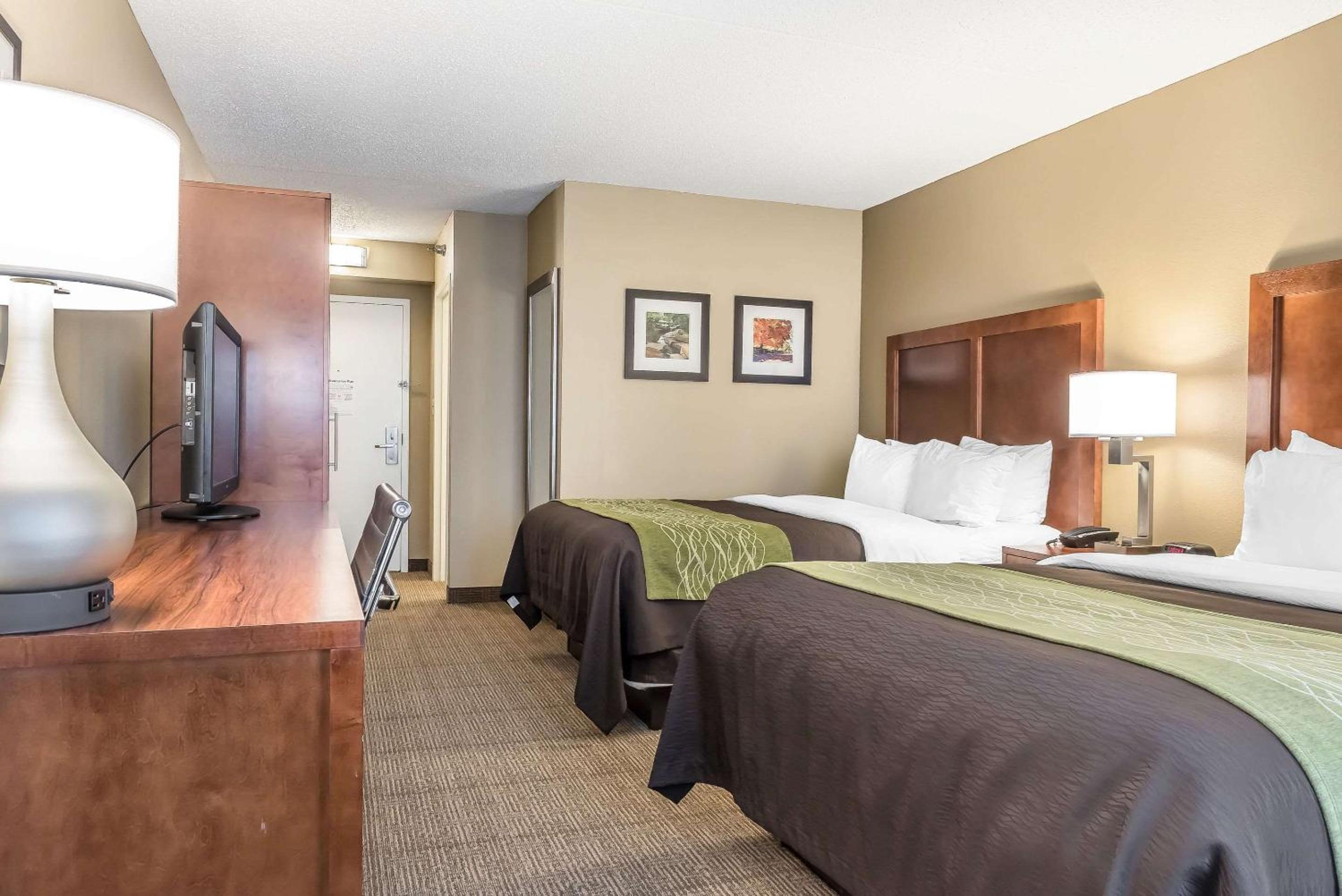 Double Room with Two Double Beds - Non-Smoking photo 1