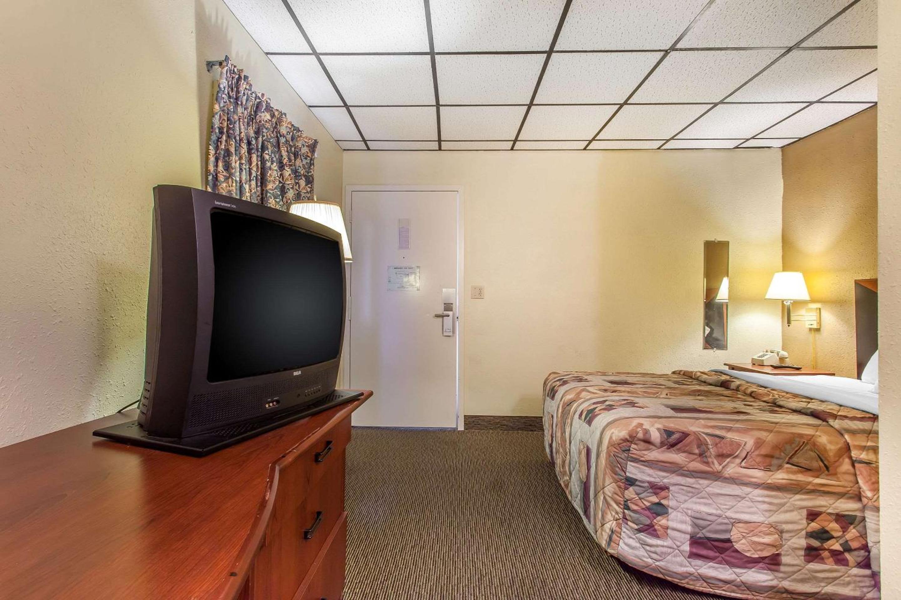 Double Room - Smoking photo 3
