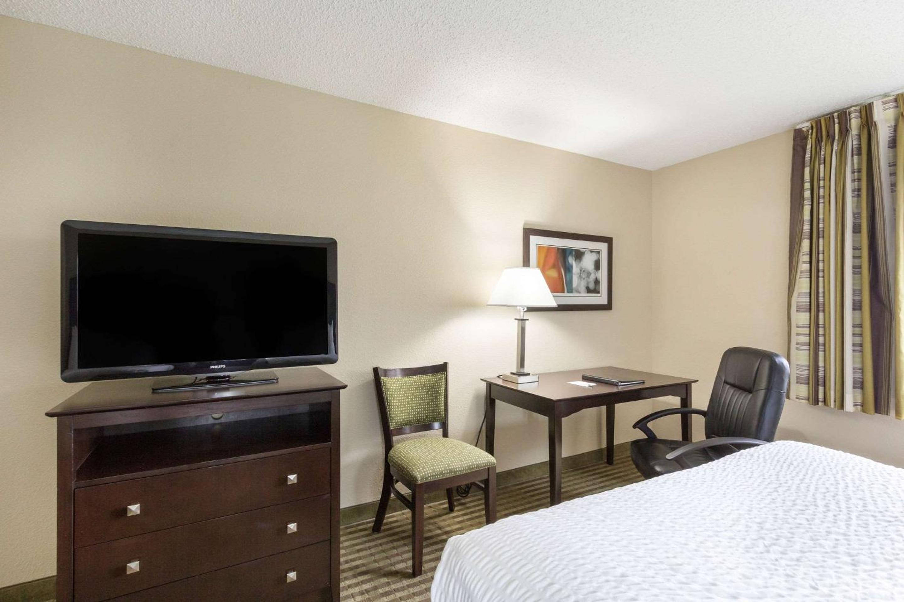 Double Room With Two Double Beds - Non-Smoking