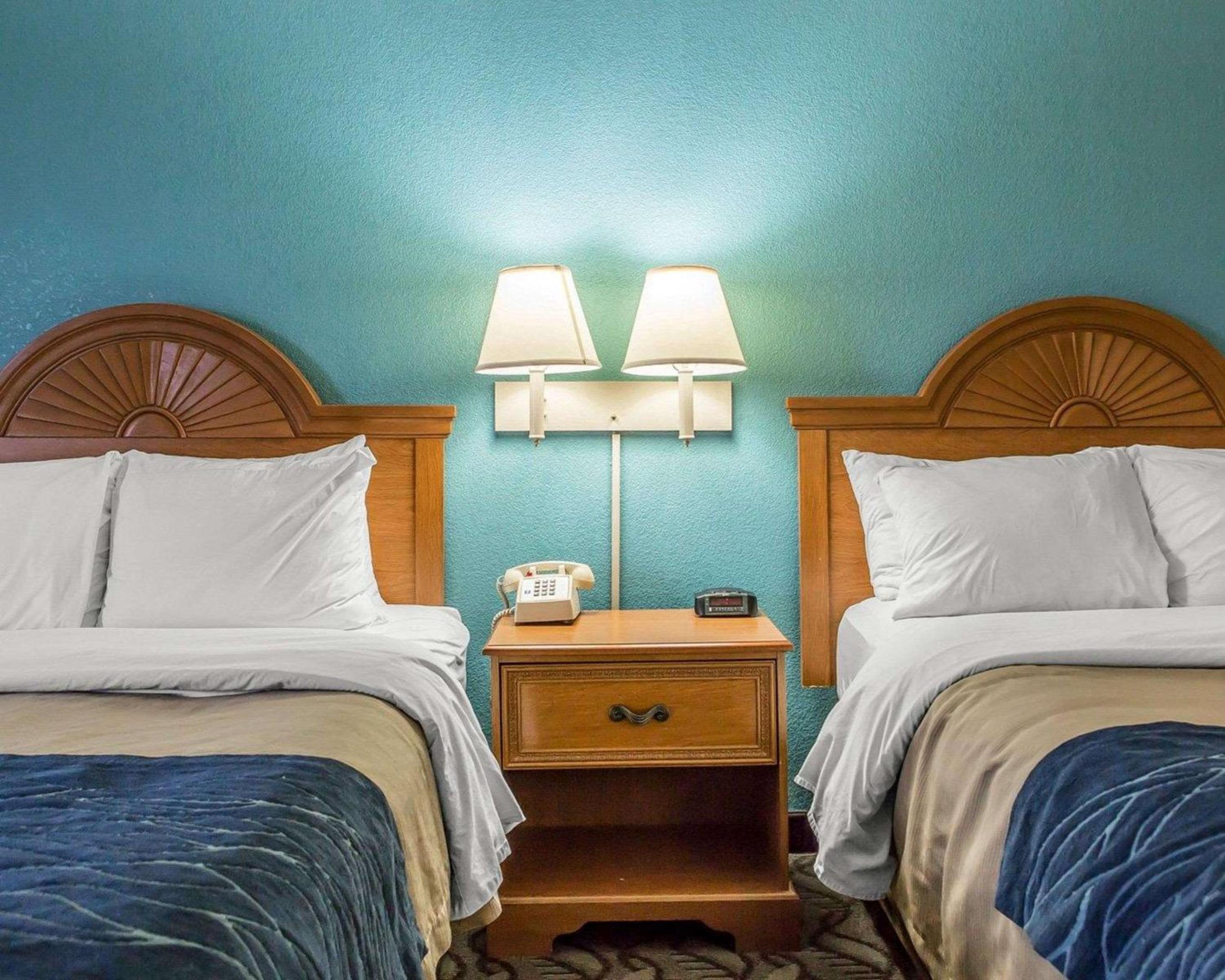 Double Room with Two Double Beds - Non-Smoking photo 1